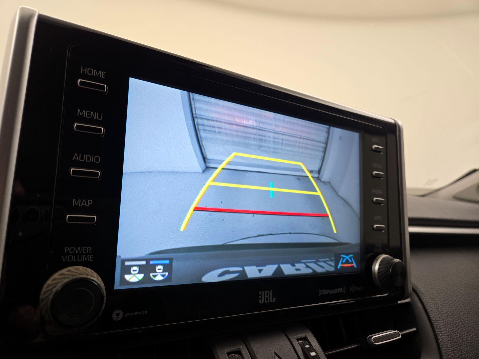 Thumbnail: 2021 Toyota RAV4 - 15