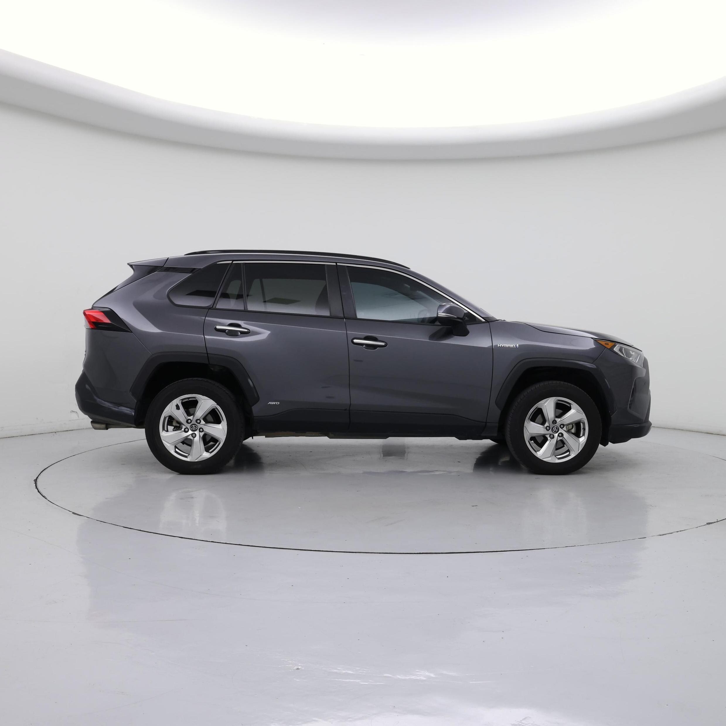 Thumbnail: 2021 Toyota RAV4 - 7