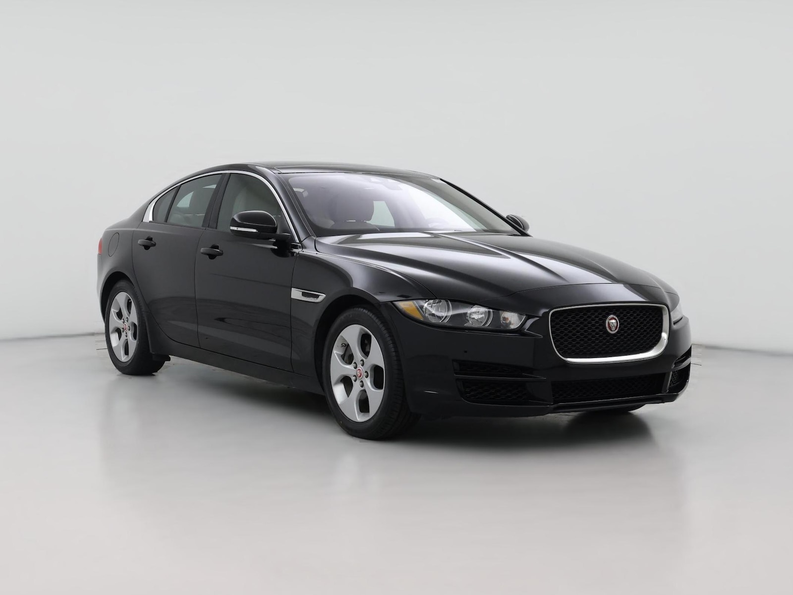 2018 Jaguar XE Base
