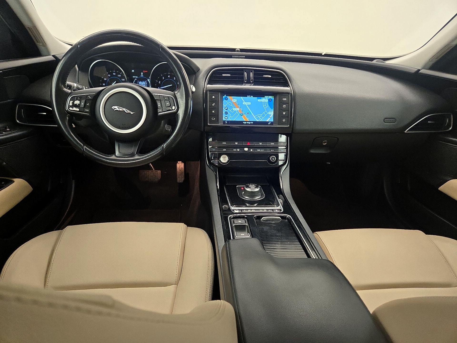 Thumbnail: 2018 Jaguar XE - 9