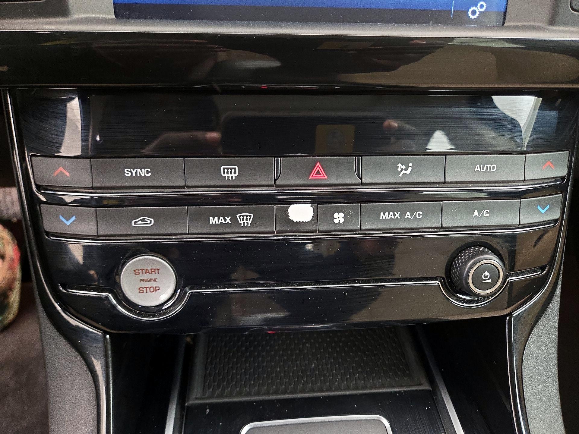 Thumbnail: 2018 Jaguar XE - 17