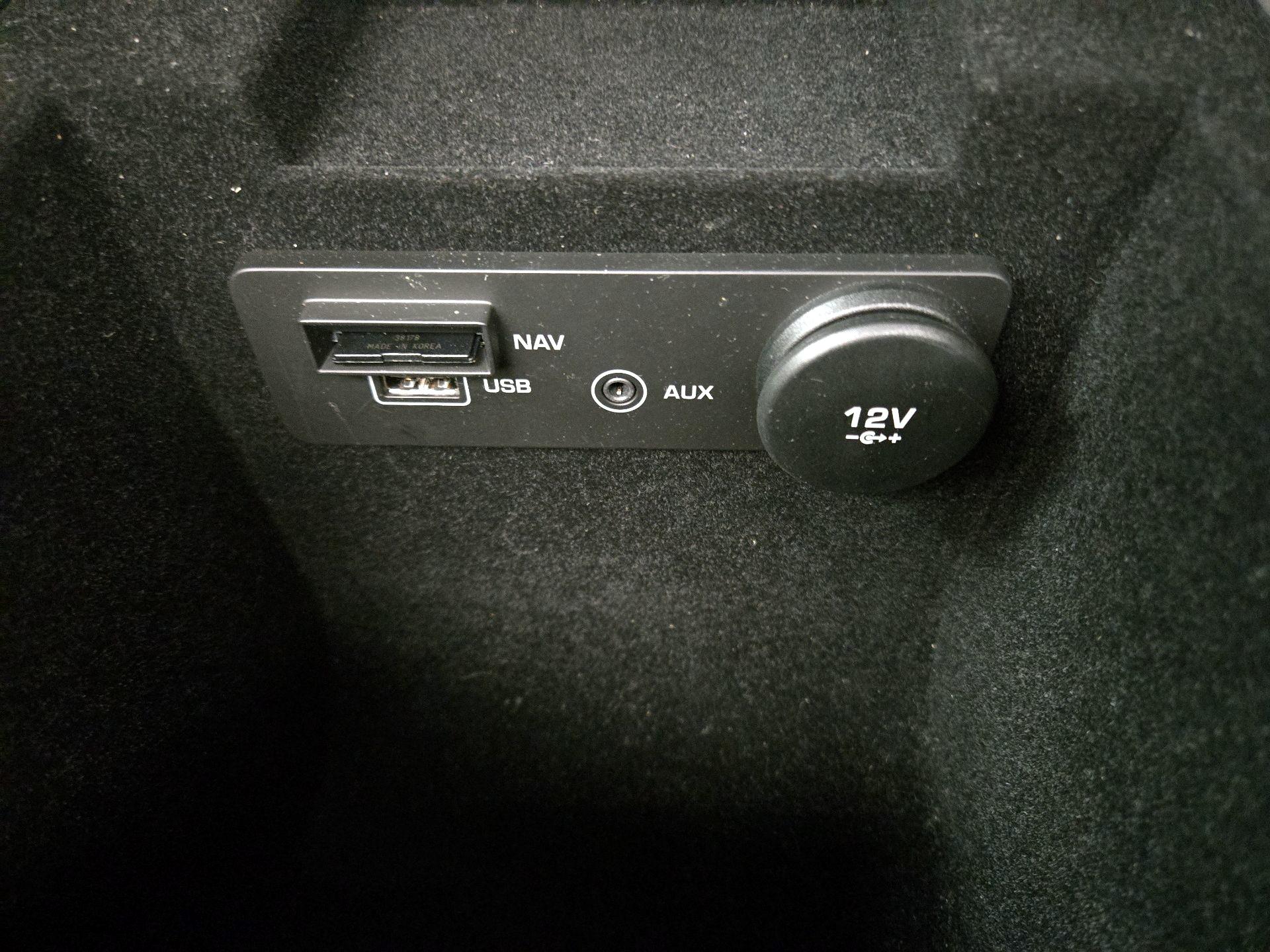 Thumbnail: 2018 Jaguar XE - 19