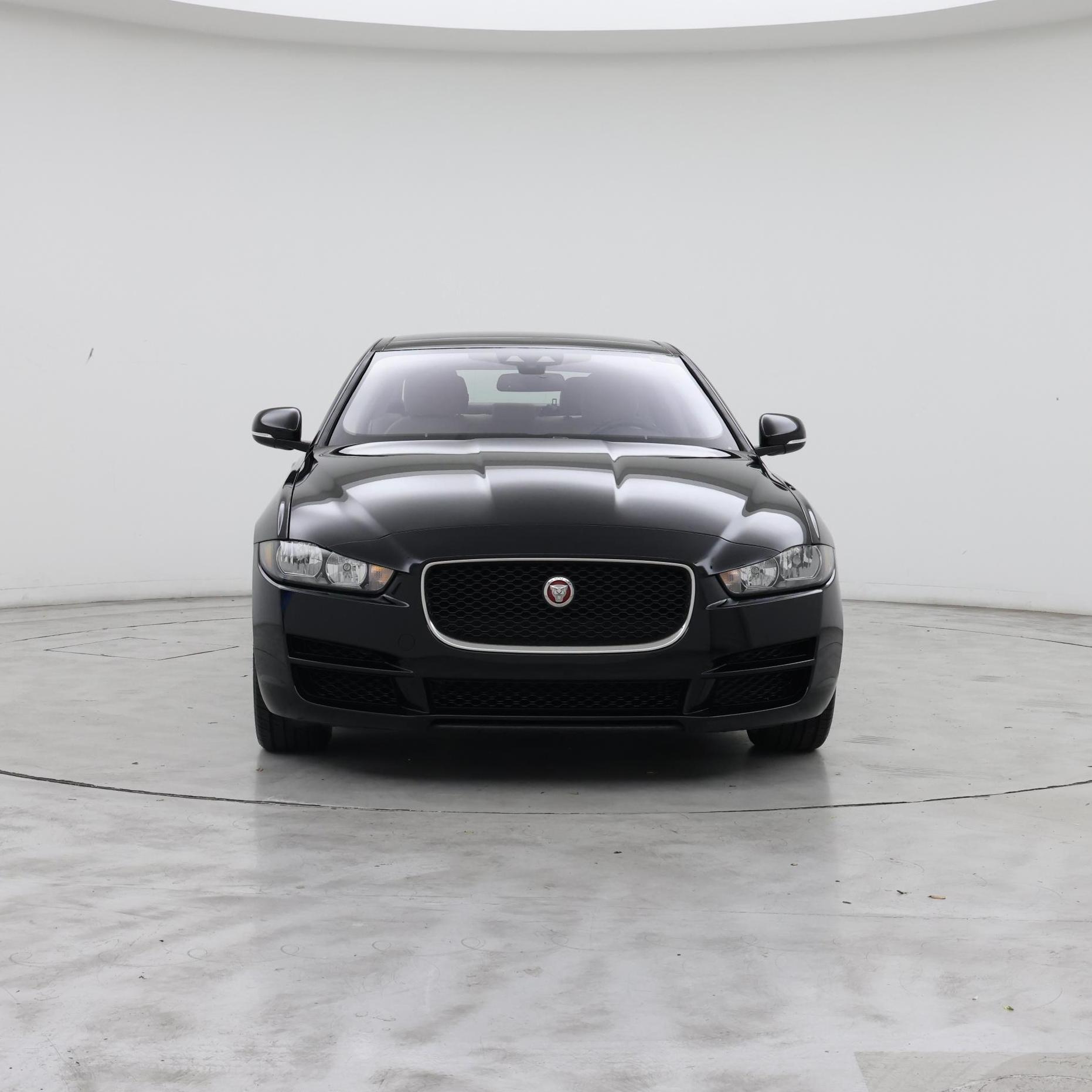 Thumbnail: 2018 Jaguar XE - 5