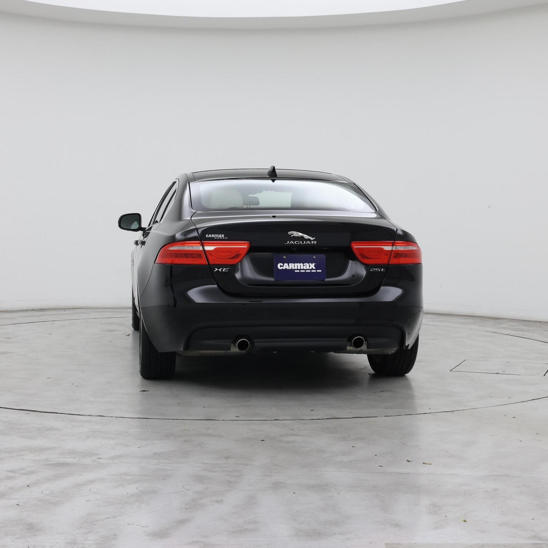 Thumbnail: 2018 Jaguar XE - 6