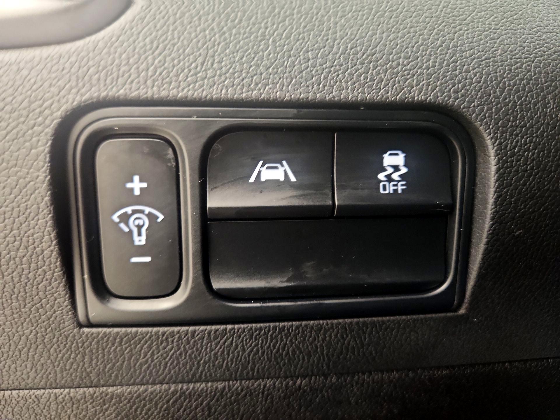 Thumbnail: 2022 Kia Sorento - 13