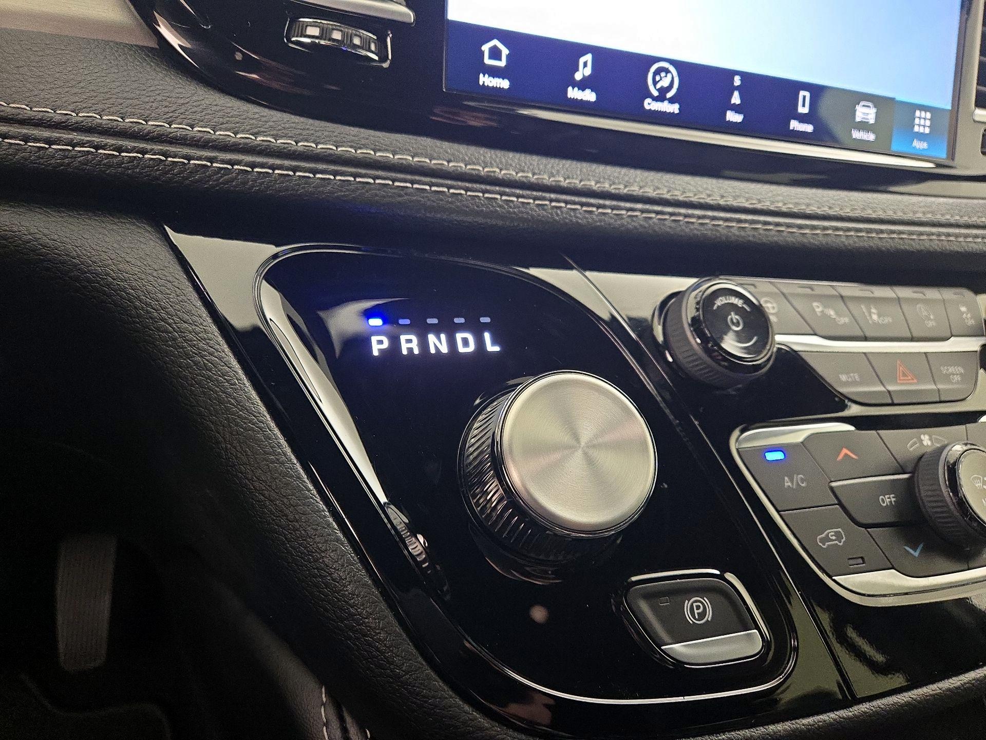 Thumbnail: 2024 Chrysler Pacifica - 18