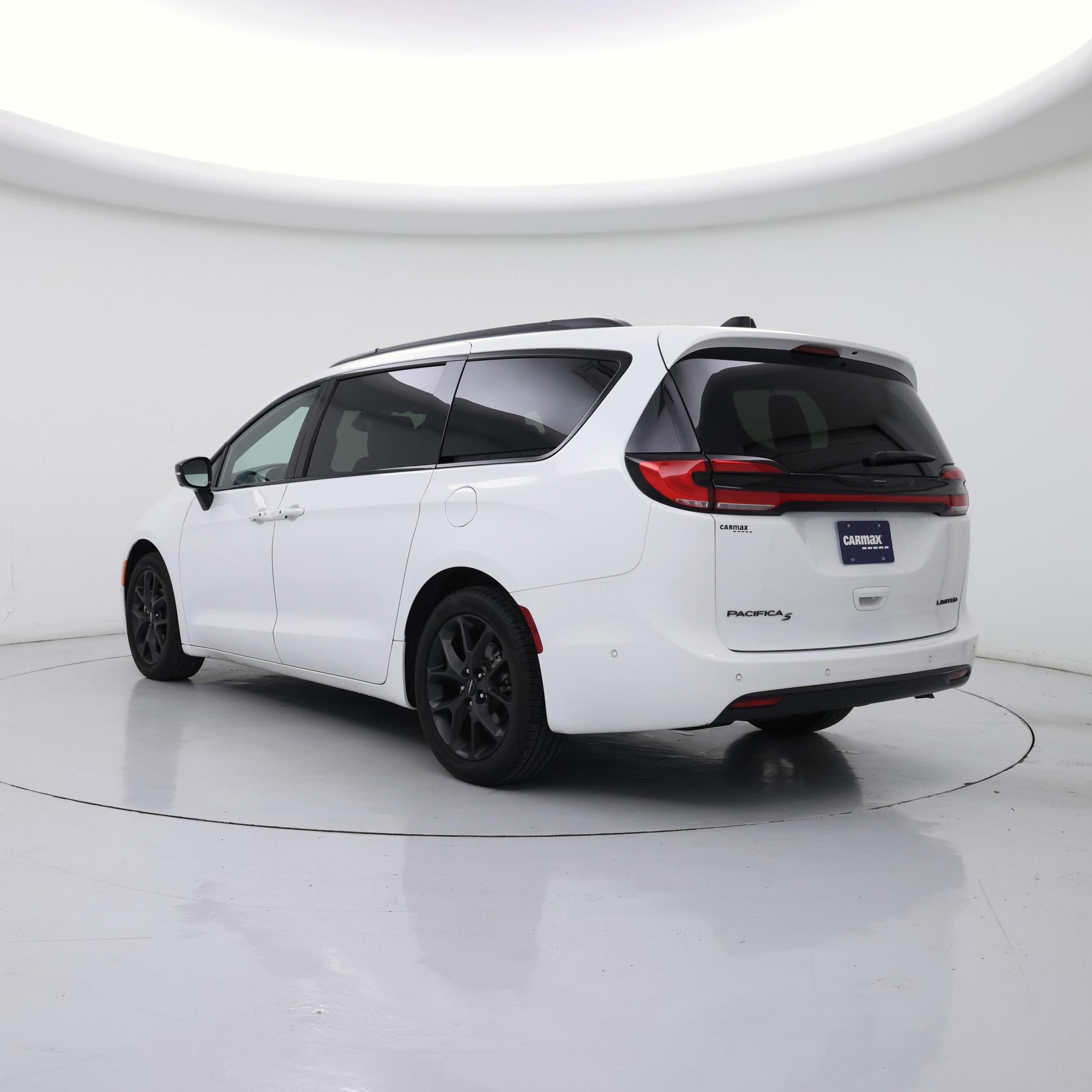 Thumbnail: 2024 Chrysler Pacifica - 2