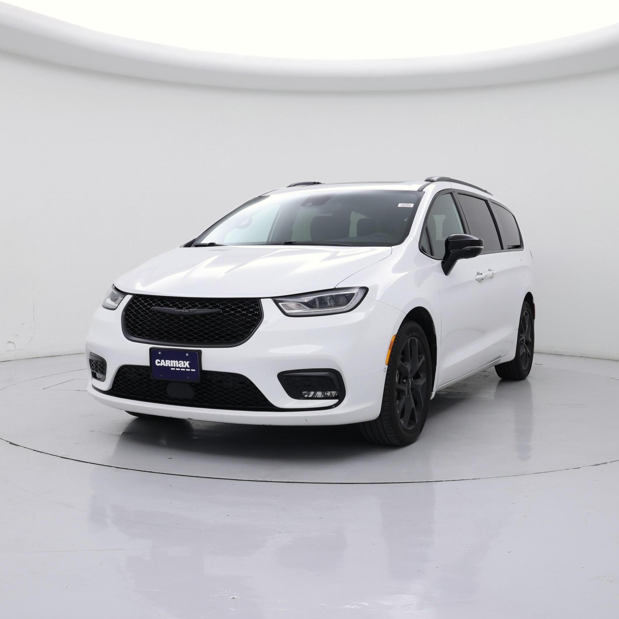 Thumbnail: 2024 Chrysler Pacifica - 4