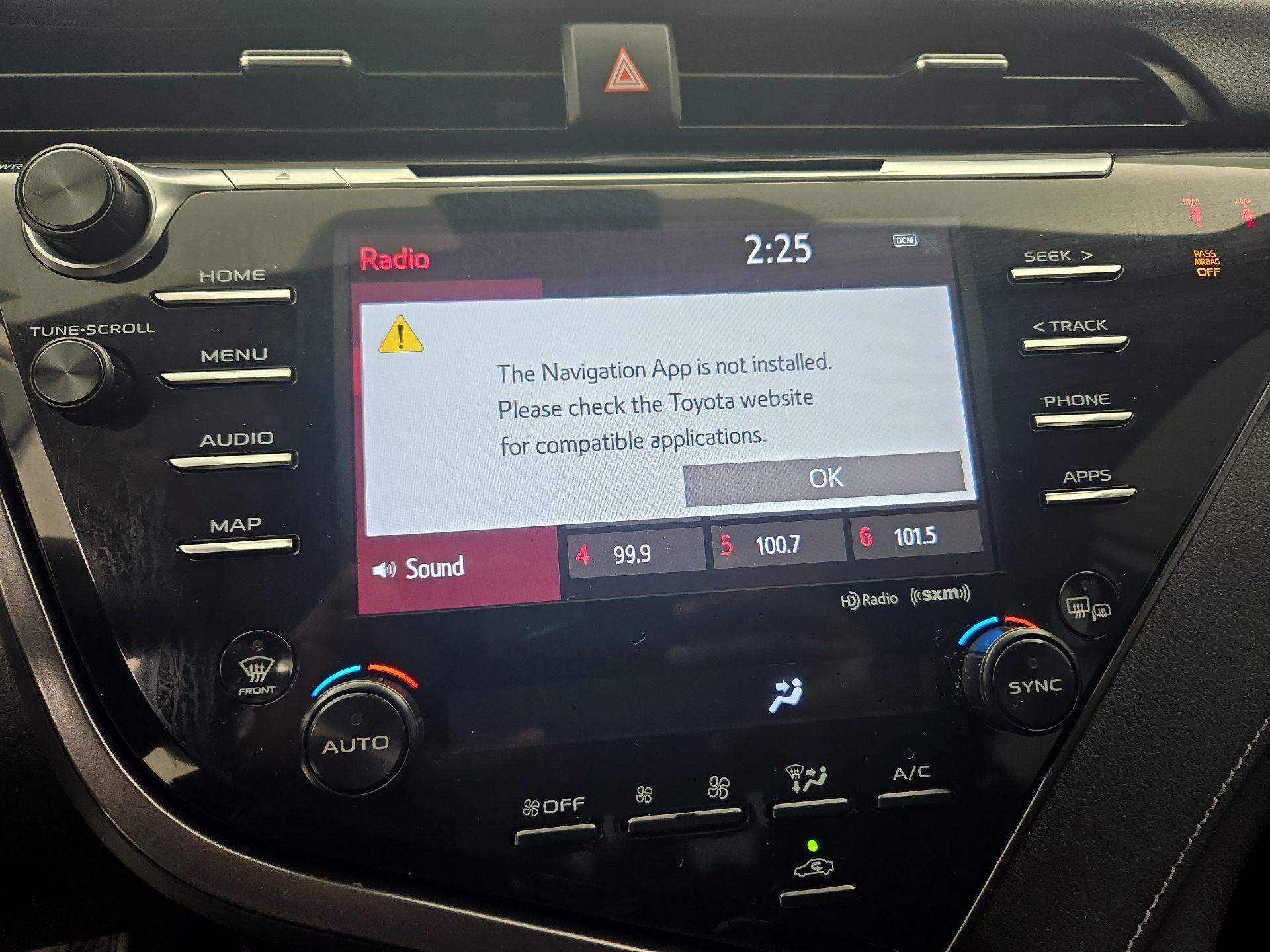 Thumbnail: 2019 Toyota Camry - 14