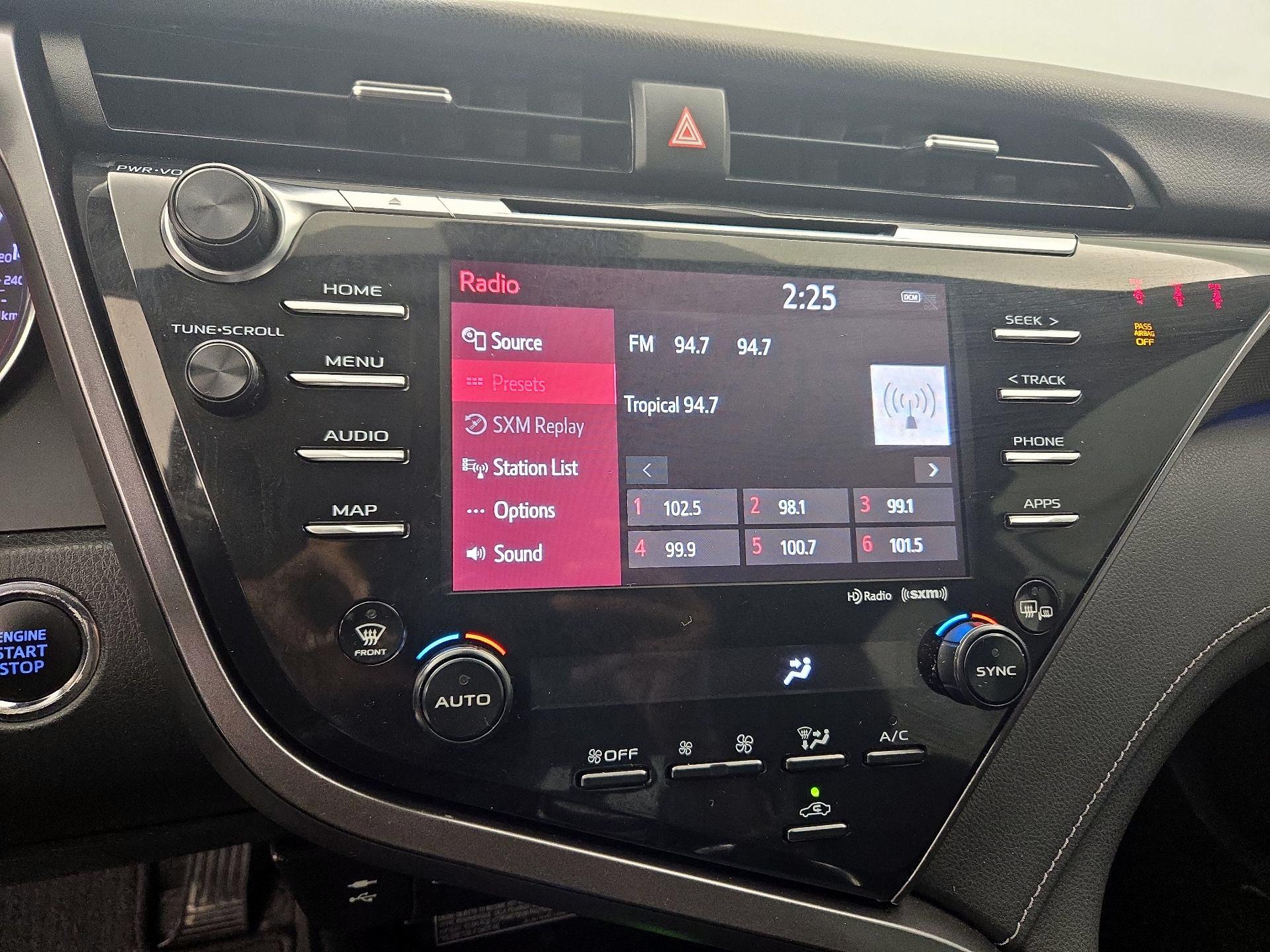 Thumbnail: 2019 Toyota Camry - 16