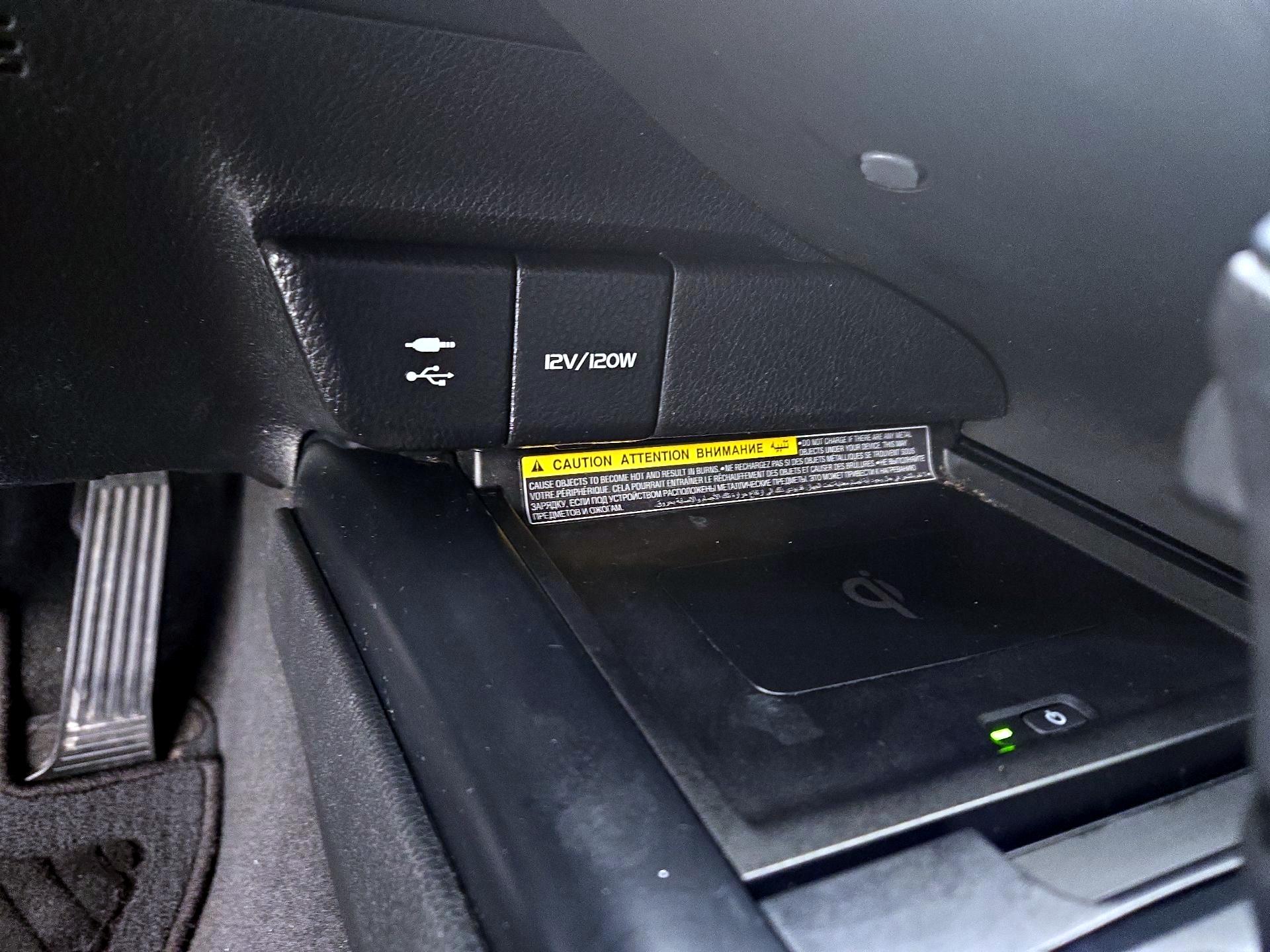 Thumbnail: 2019 Toyota Camry - 19