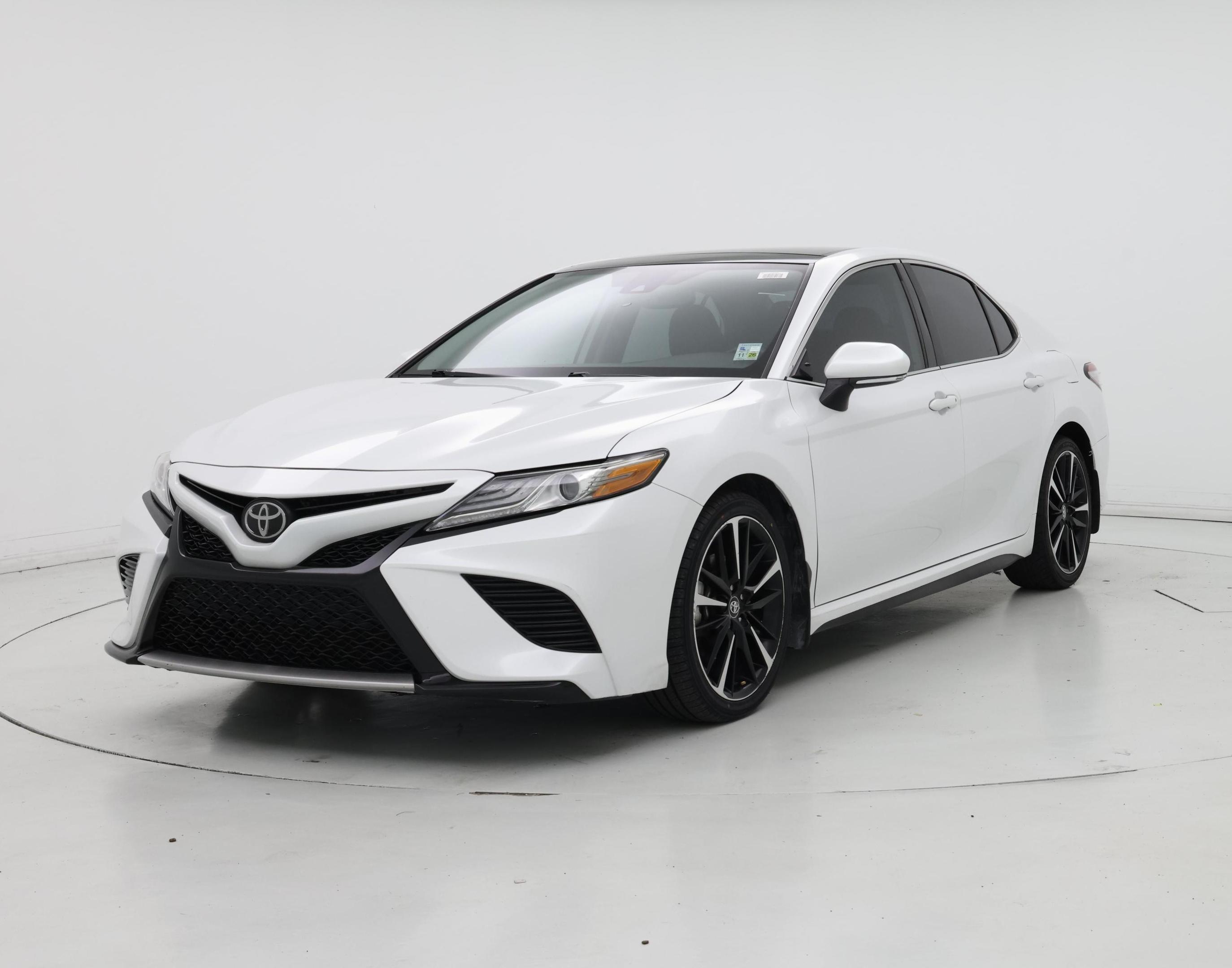 Thumbnail: 2019 Toyota Camry - 4