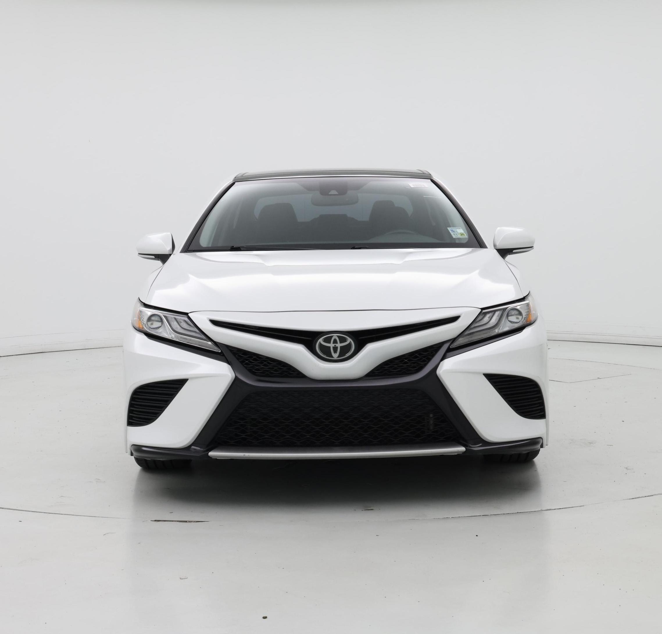 Thumbnail: 2019 Toyota Camry - 5