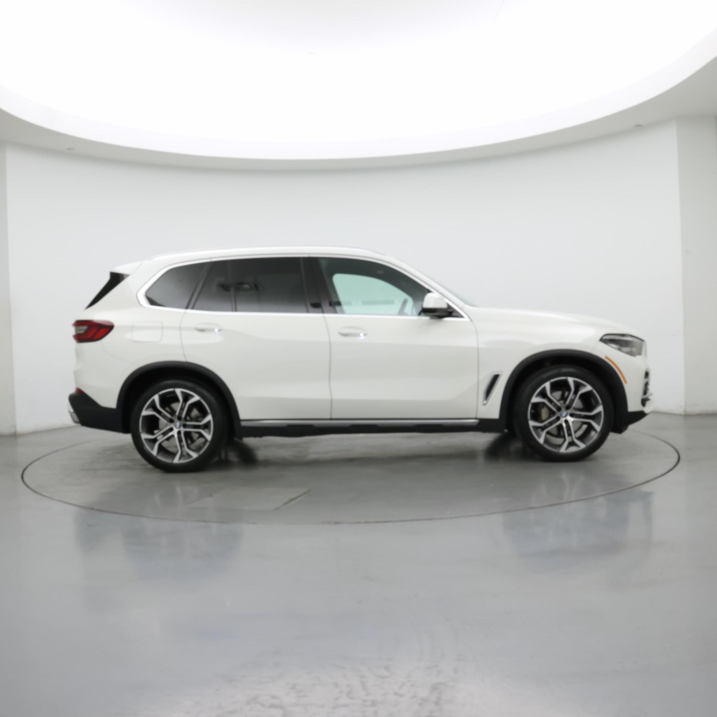 Thumbnail: 2023 BMW X5 - 7