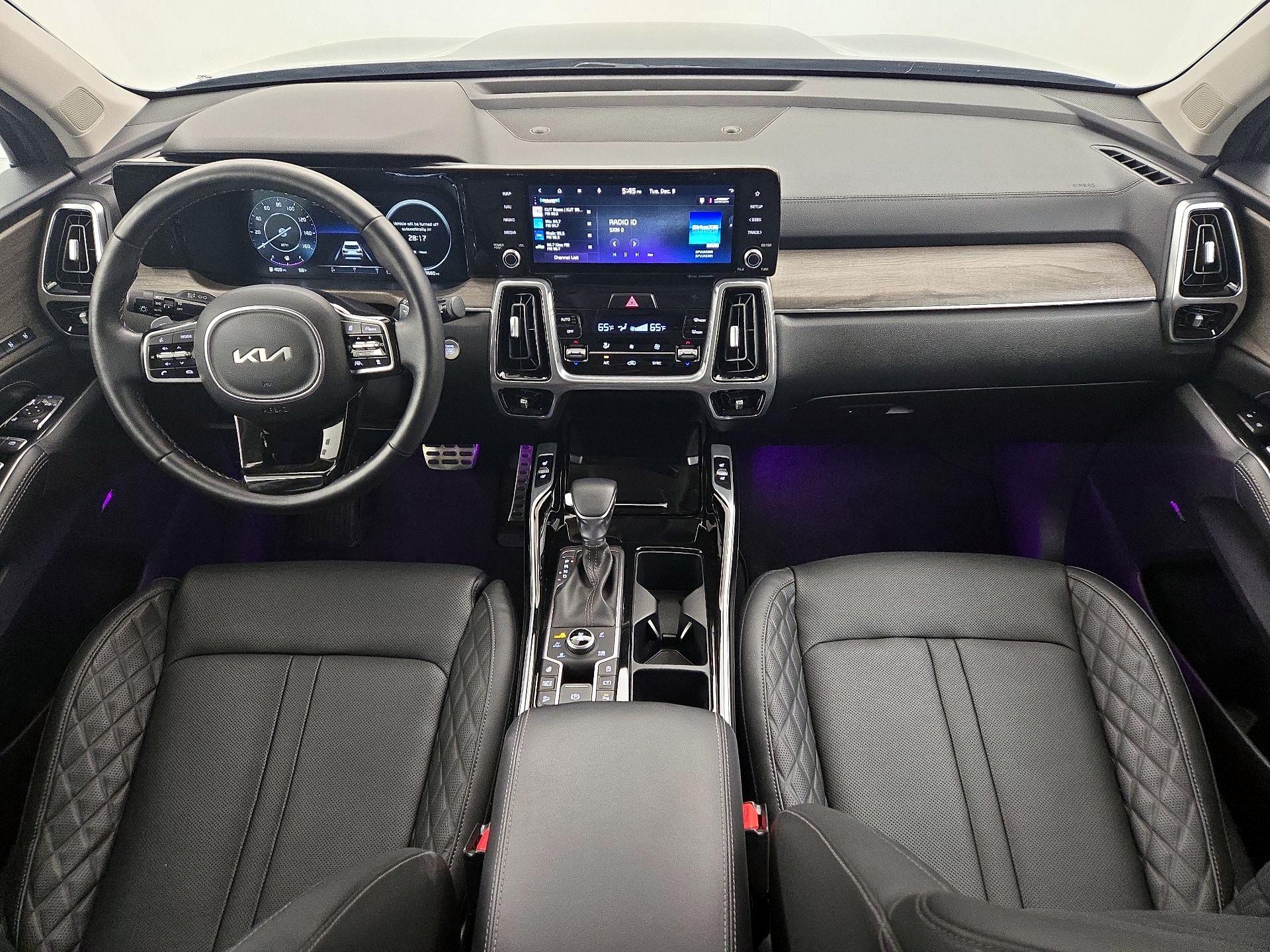 Thumbnail: 2023 Kia Sorento - 9