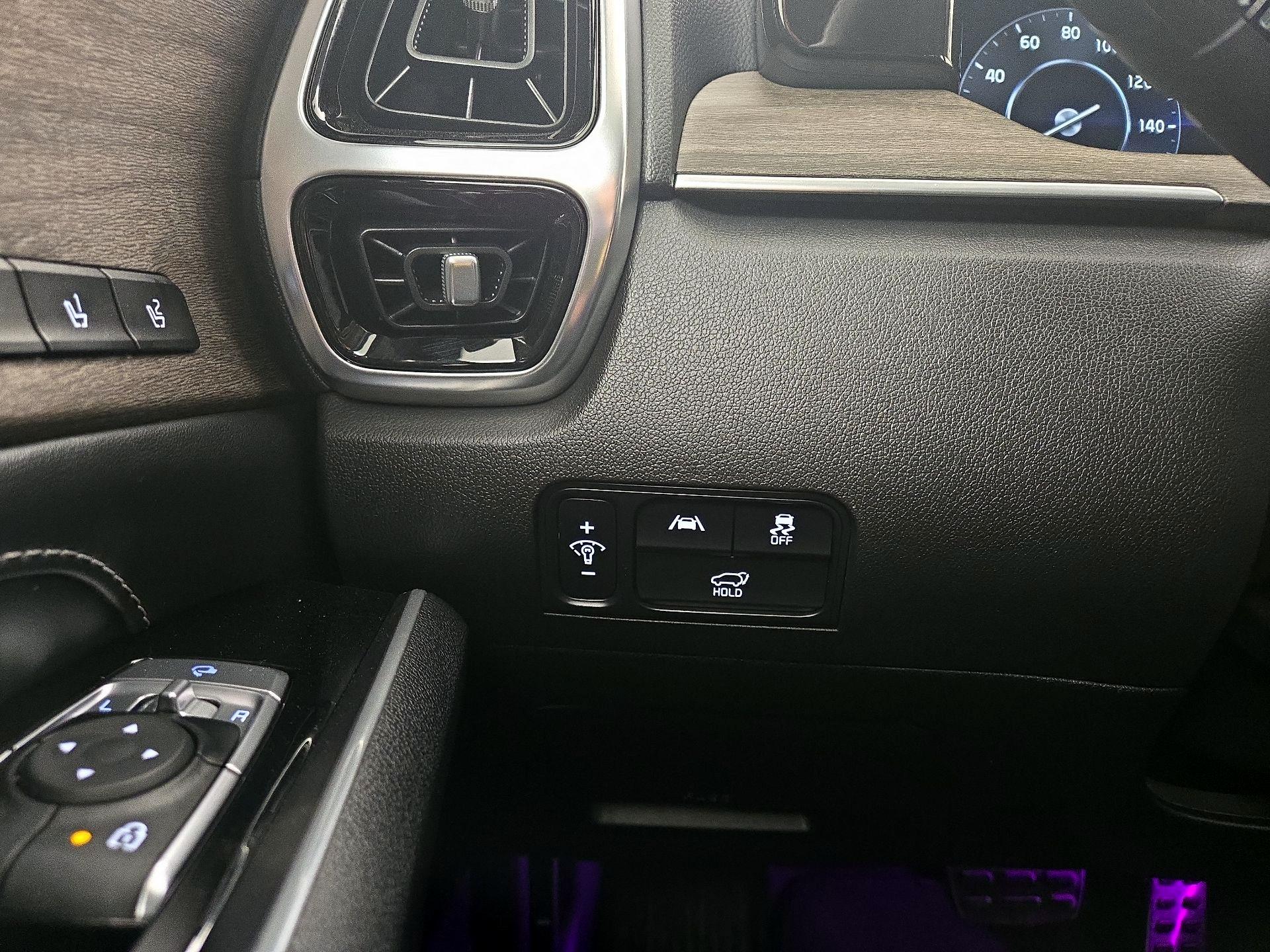 Thumbnail: 2023 Kia Sorento - 13