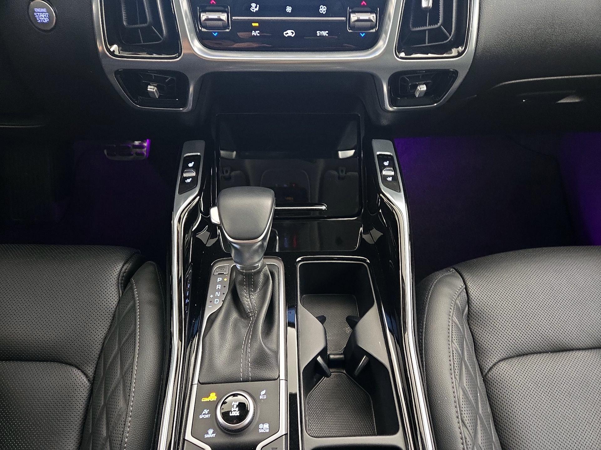 Thumbnail: 2023 Kia Sorento - 18