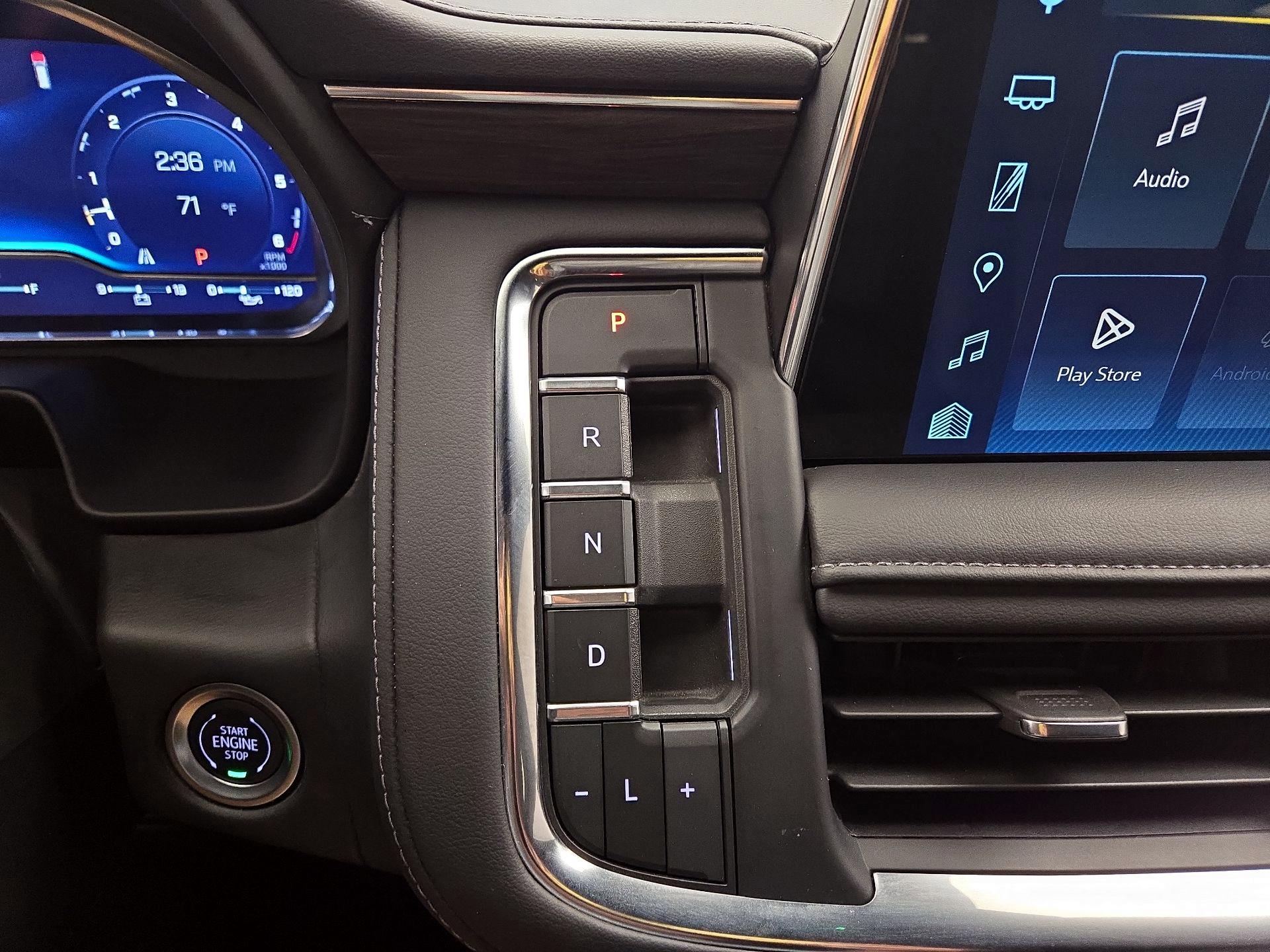 Thumbnail: 2024 Chevrolet Tahoe - 18