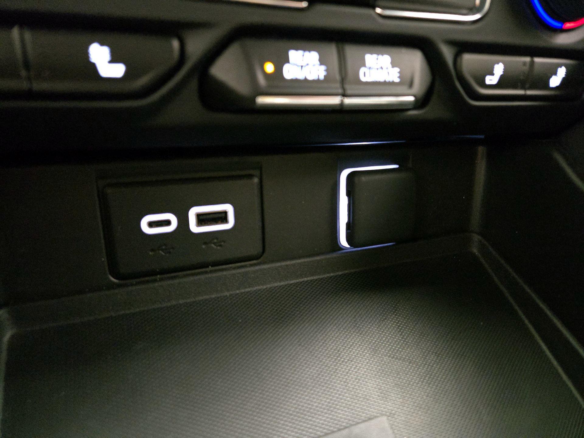 Thumbnail: 2024 Chevrolet Tahoe - 19