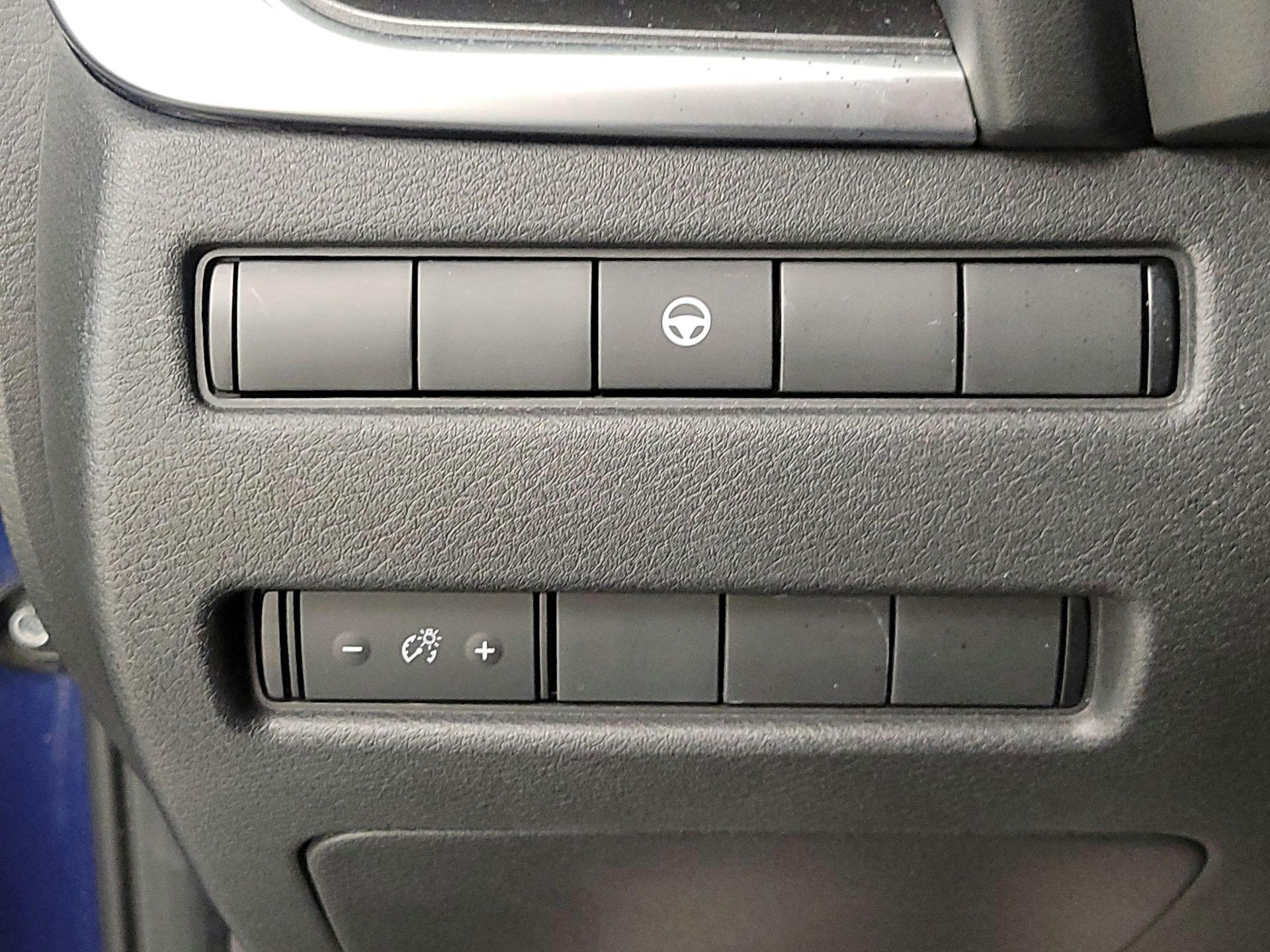 Thumbnail: 2023 Nissan Rogue - 11