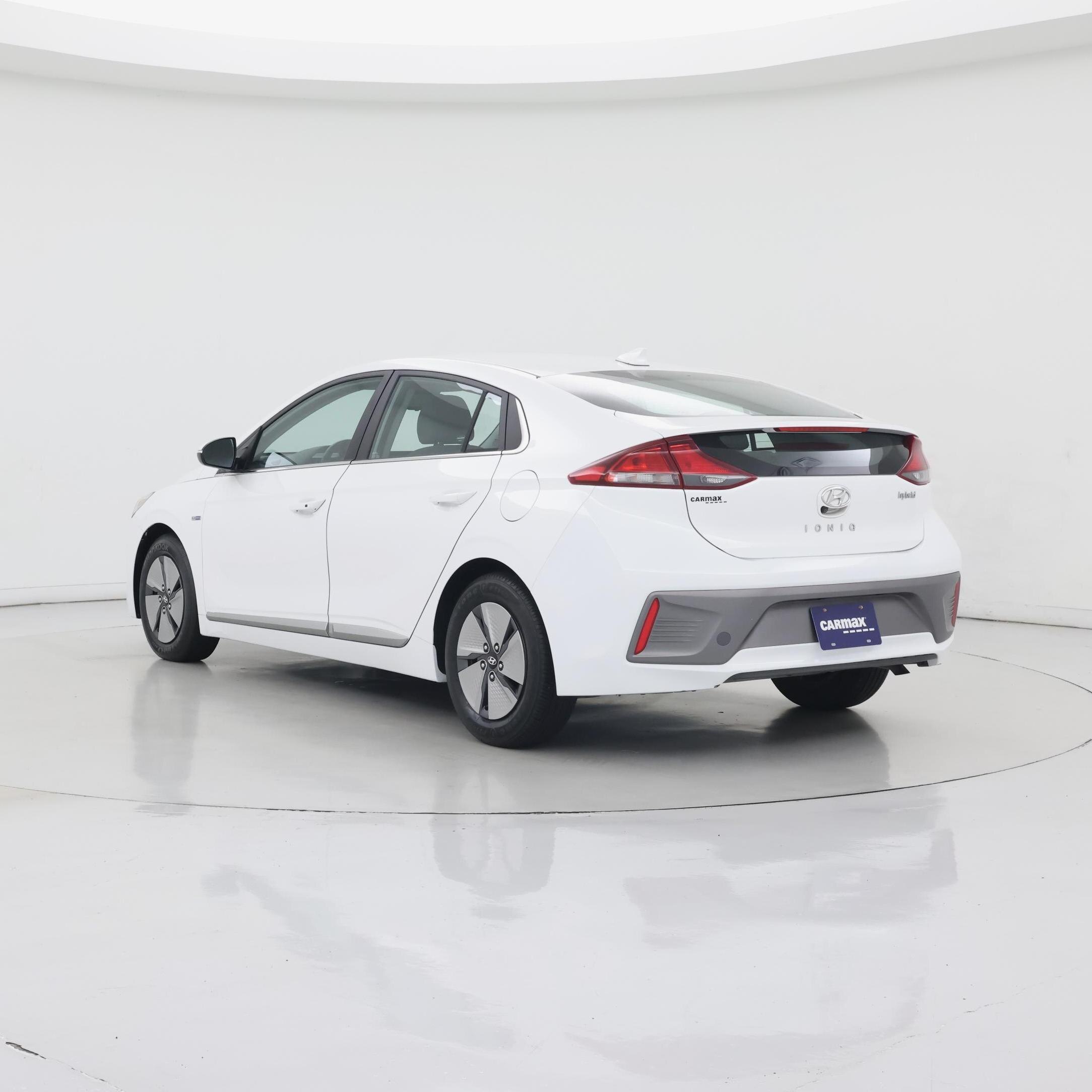 Thumbnail: 2020 Hyundai Ioniq - 2