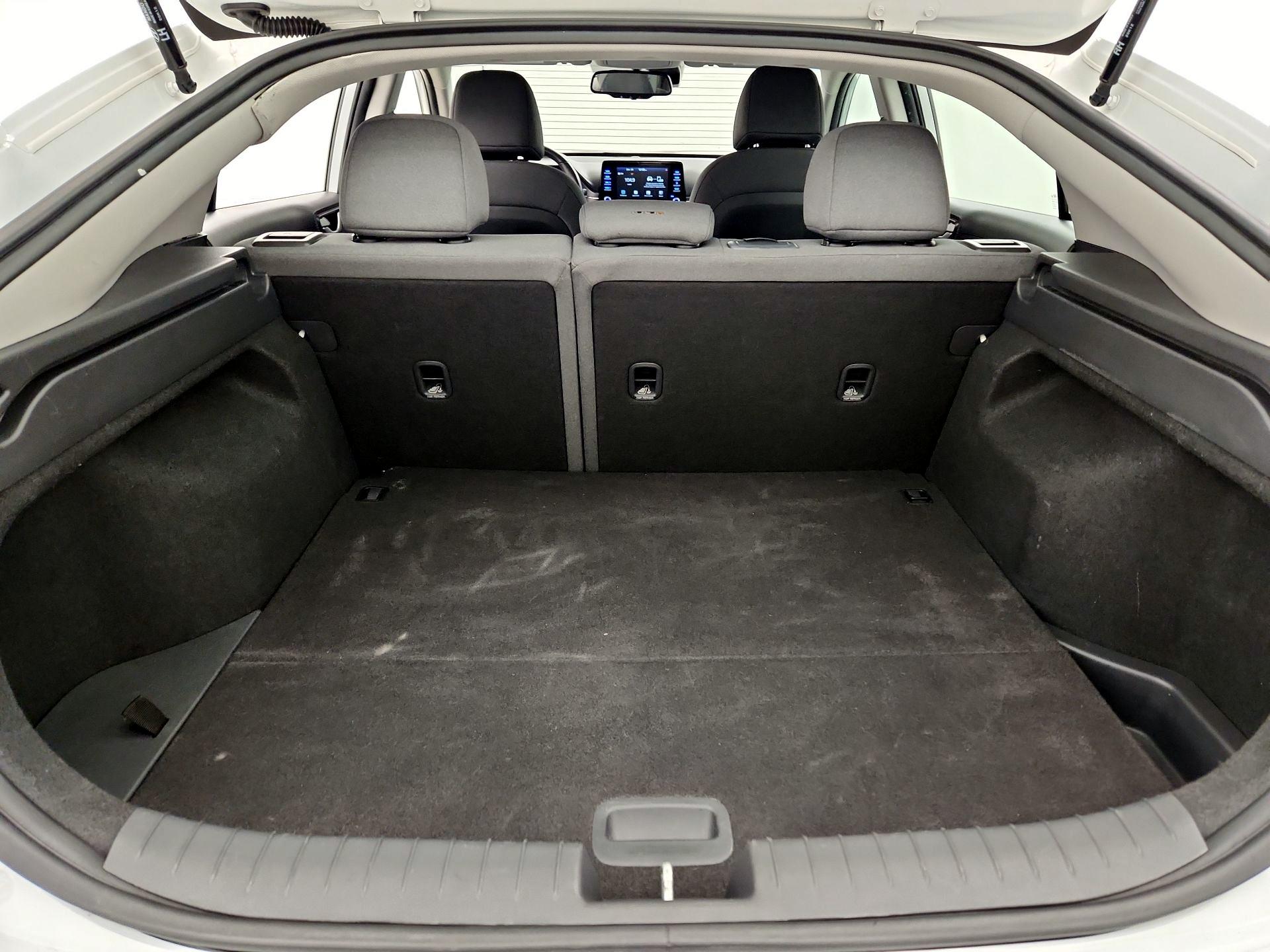 Thumbnail: 2020 Hyundai Ioniq - 20