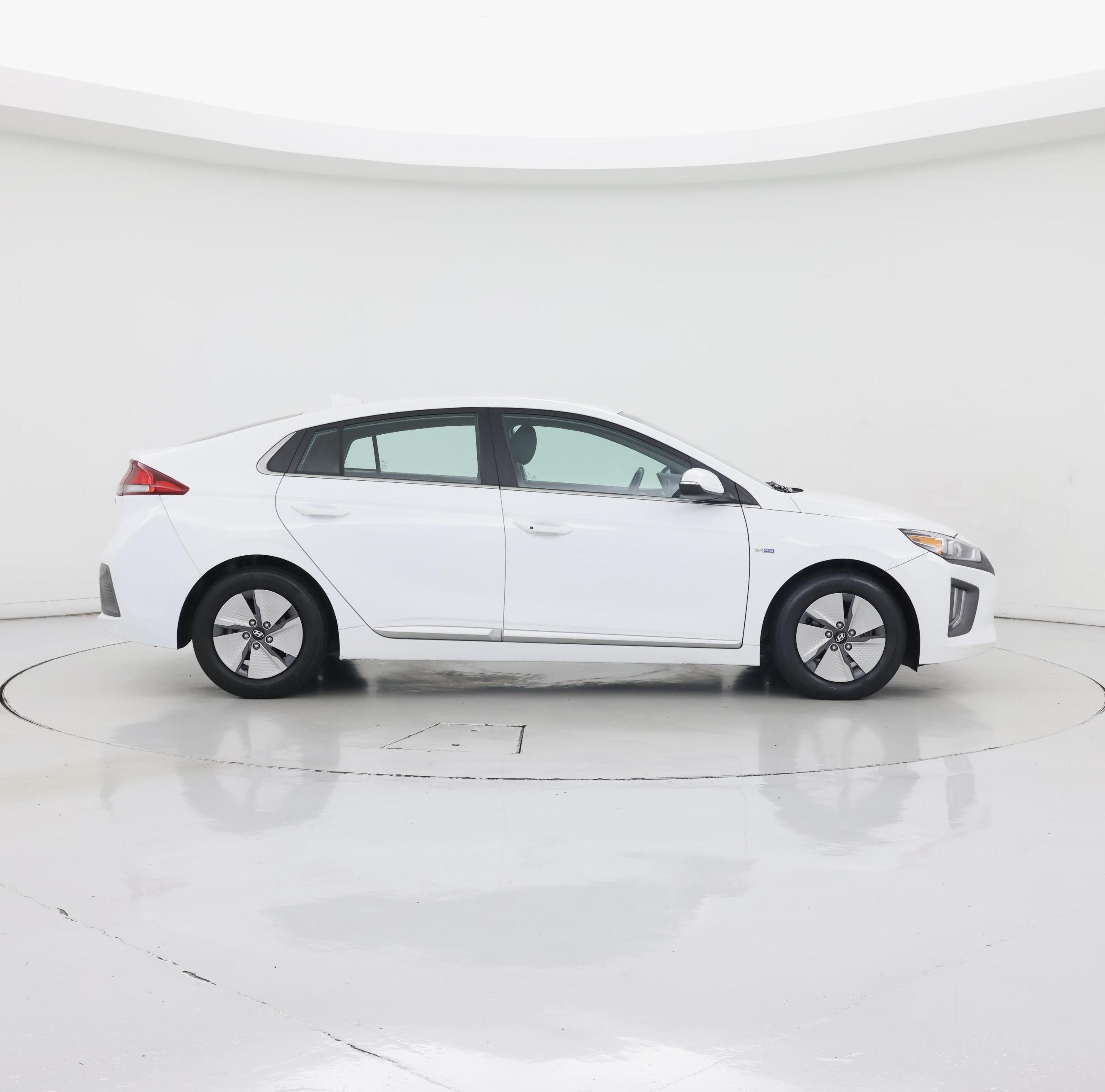 Thumbnail: 2020 Hyundai Ioniq - 7