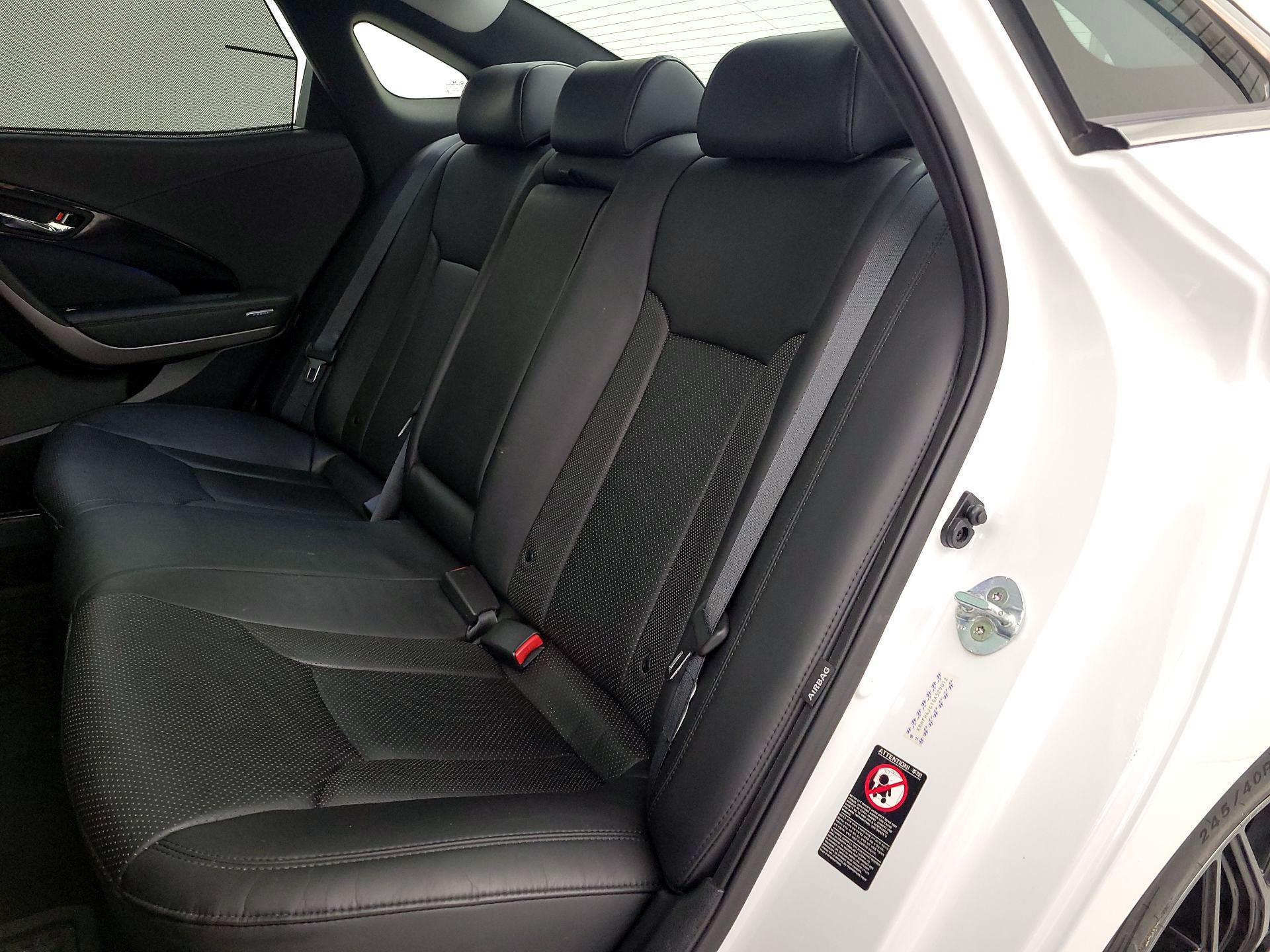 Thumbnail: 2016 Hyundai Azera - 19