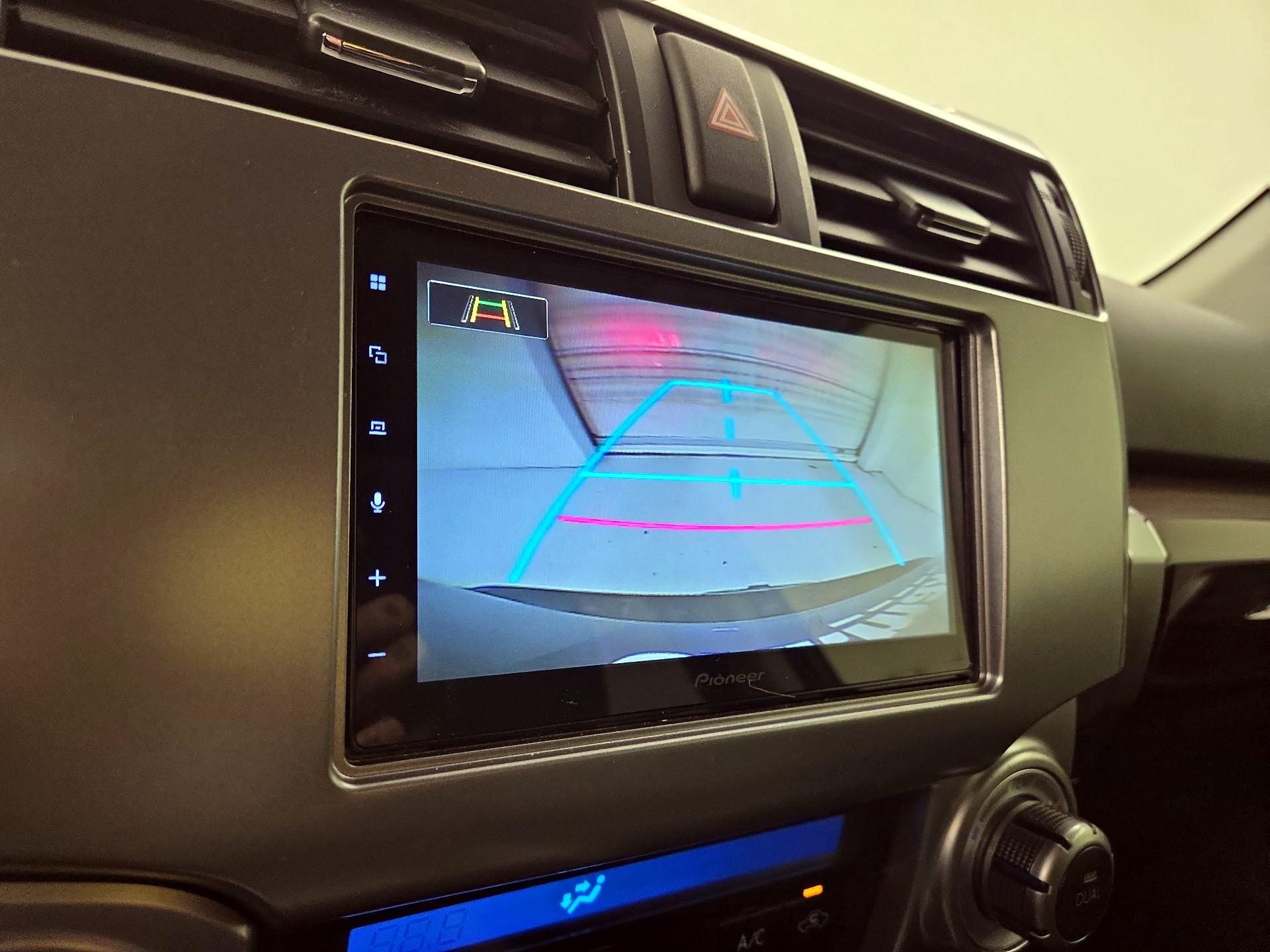 Thumbnail: 2015 Toyota 4Runner - 14