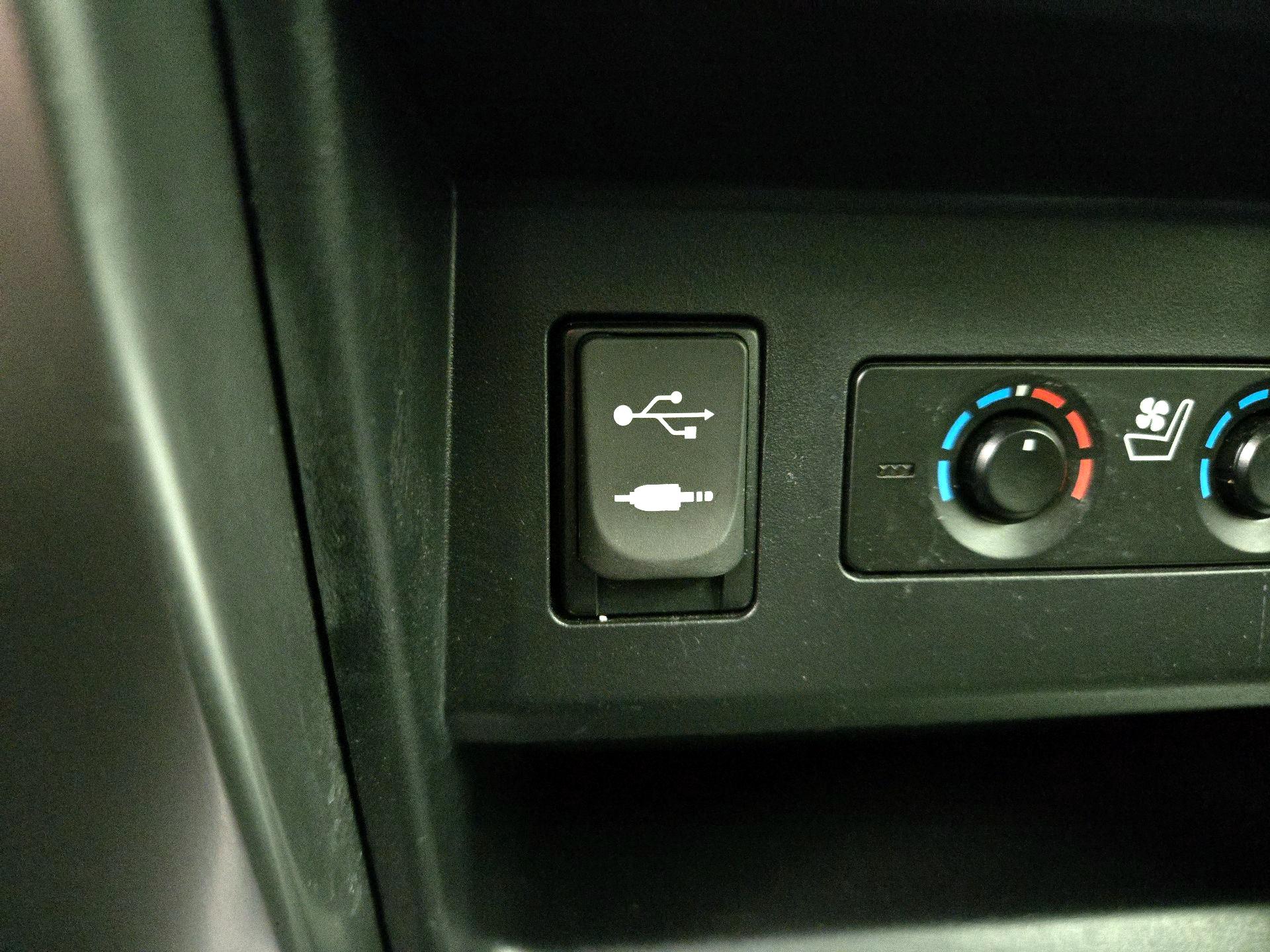 Thumbnail: 2015 Toyota 4Runner - 18