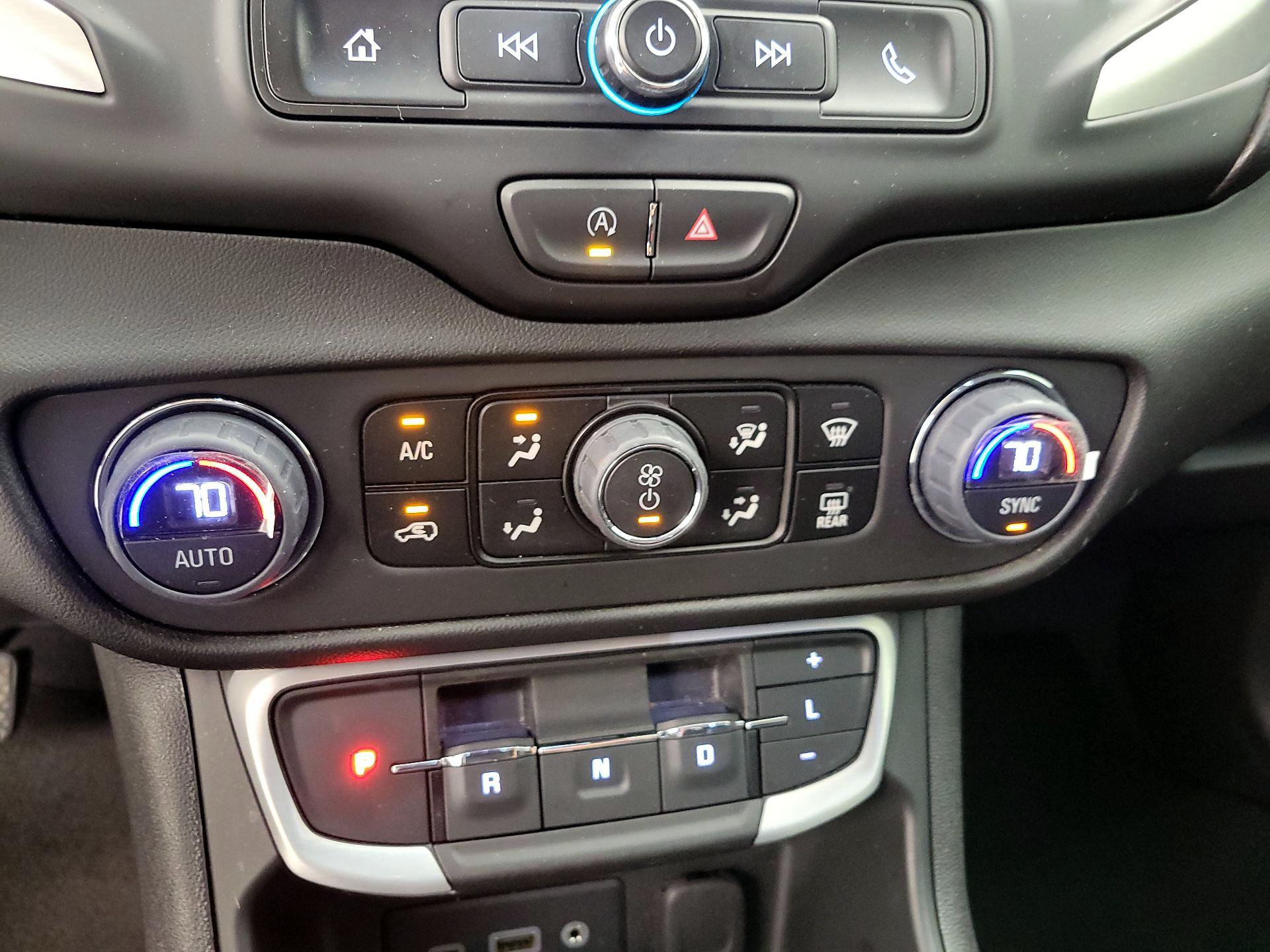 Thumbnail: 2024 GMC Terrain - 16