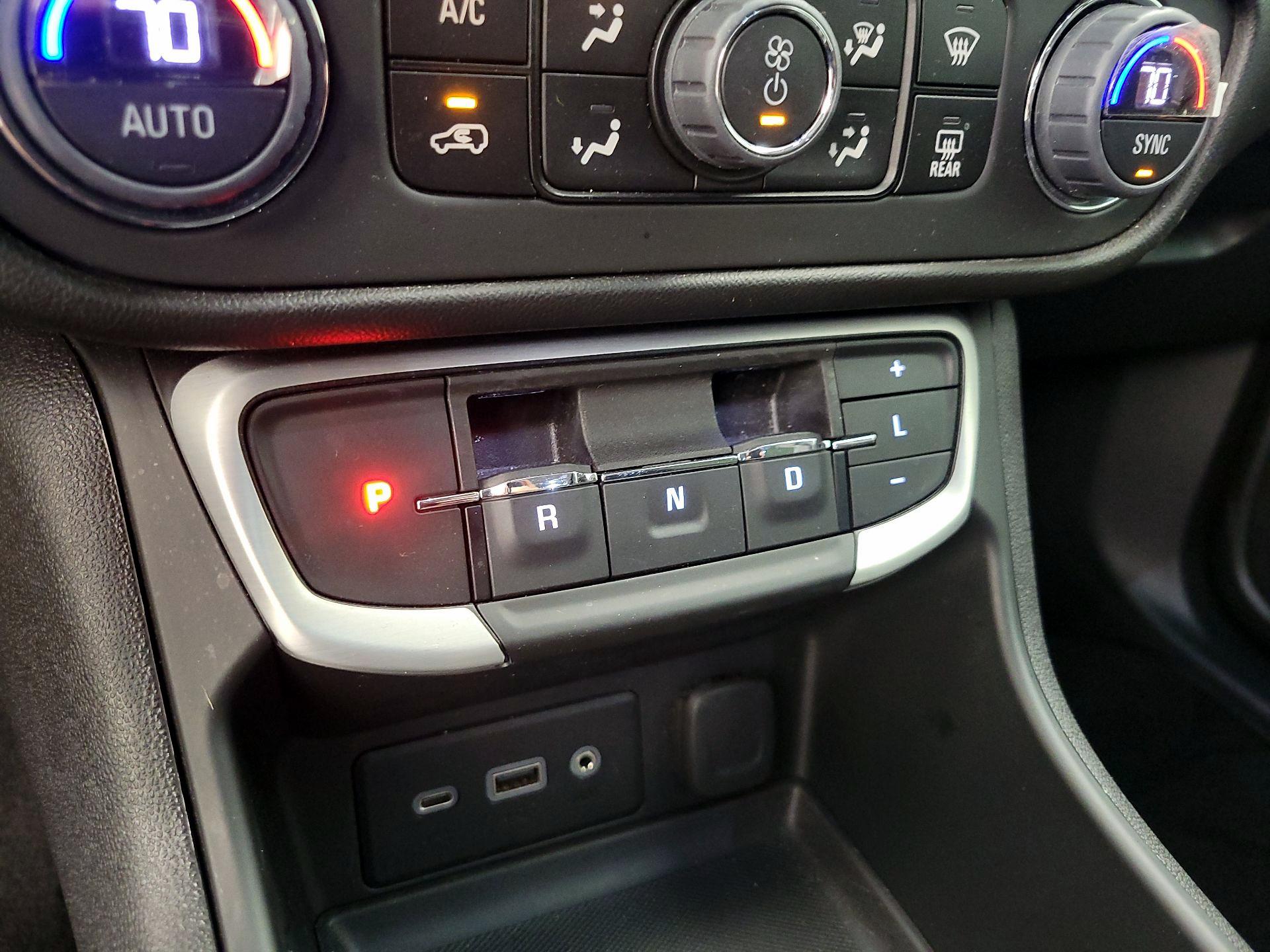 Thumbnail: 2024 GMC Terrain - 17