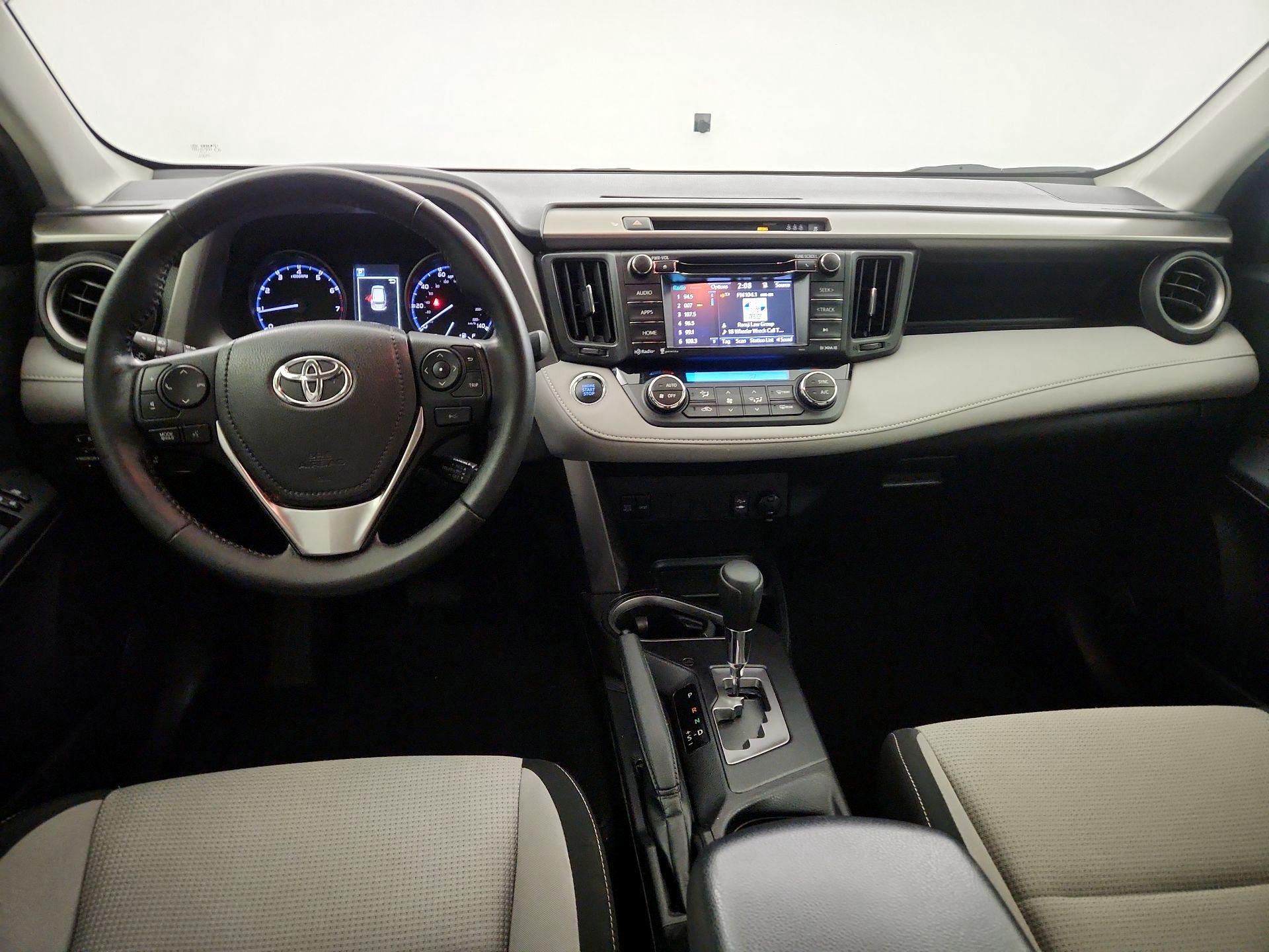 Thumbnail: 2018 Toyota RAV4 - 9