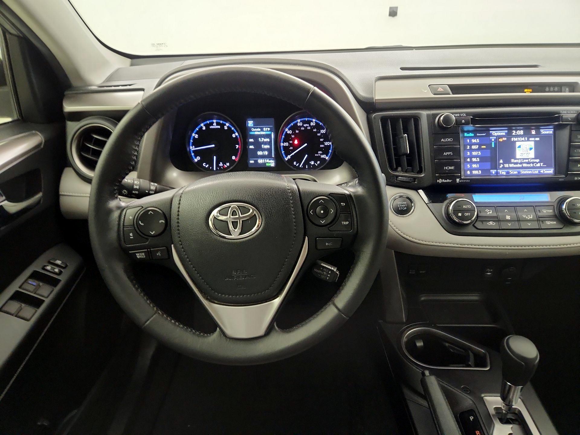 Thumbnail: 2018 Toyota RAV4 - 10