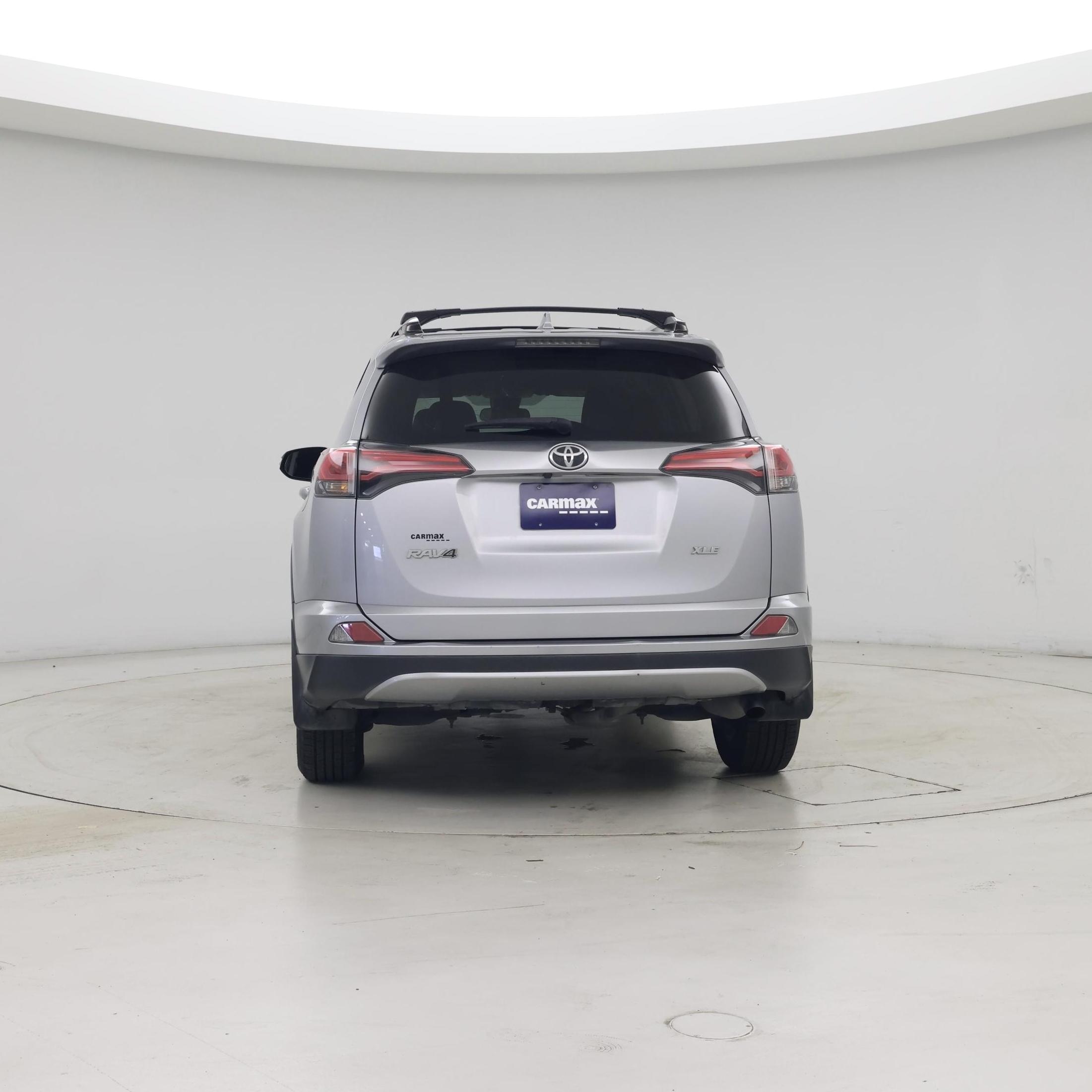 Thumbnail: 2018 Toyota RAV4 - 6