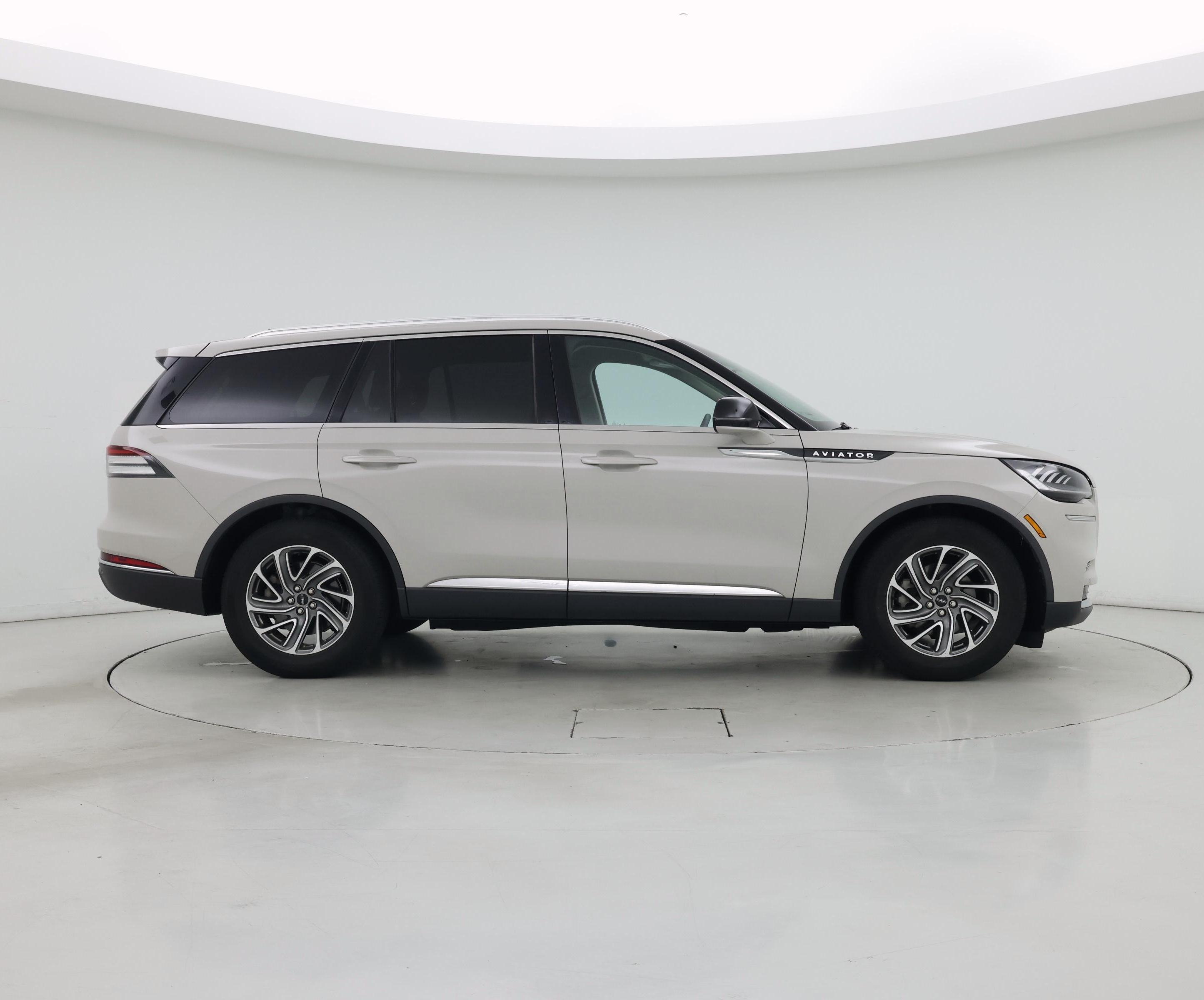 Thumbnail: 2023 Lincoln Aviator - 7