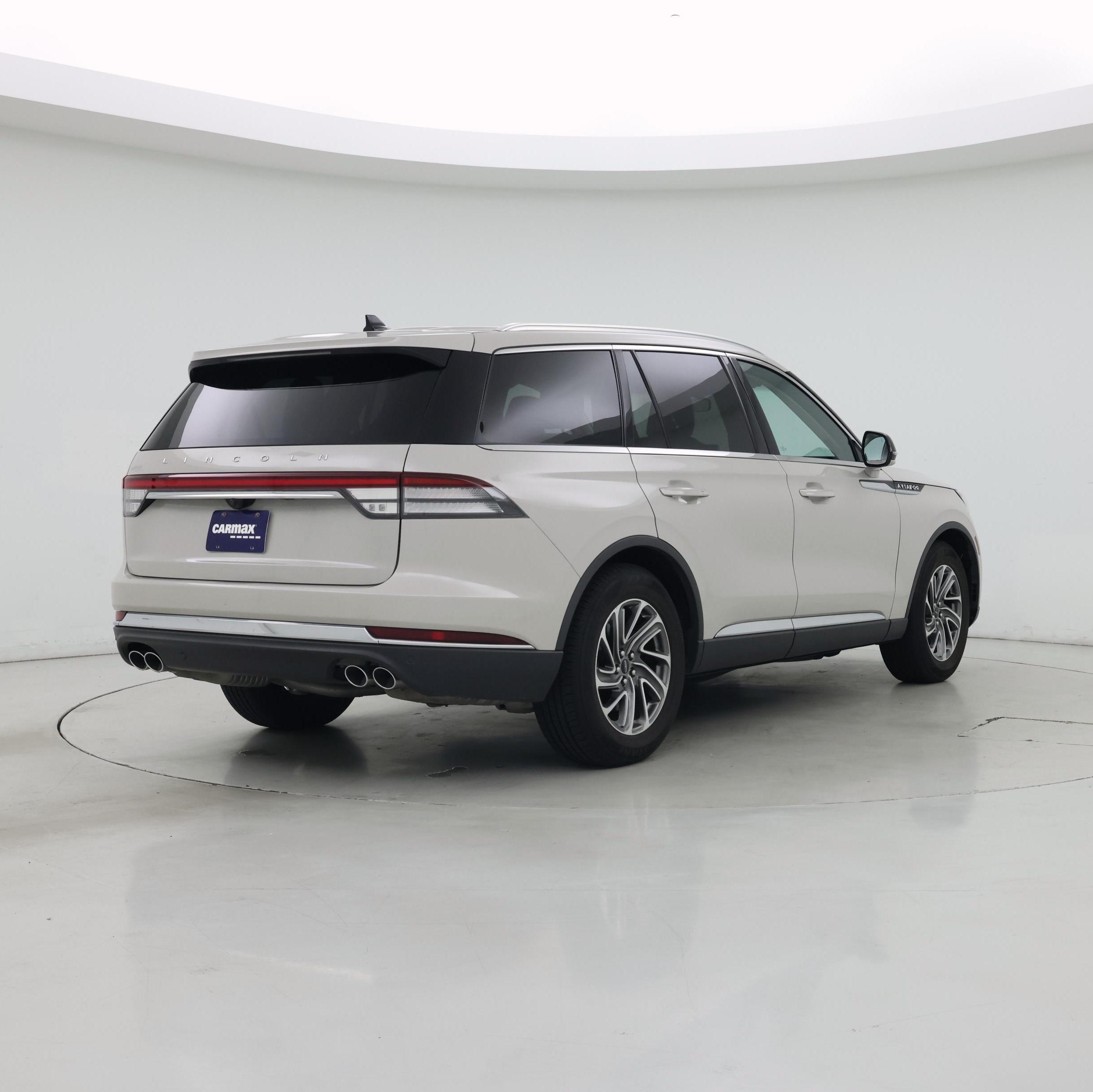 Thumbnail: 2023 Lincoln Aviator - 8