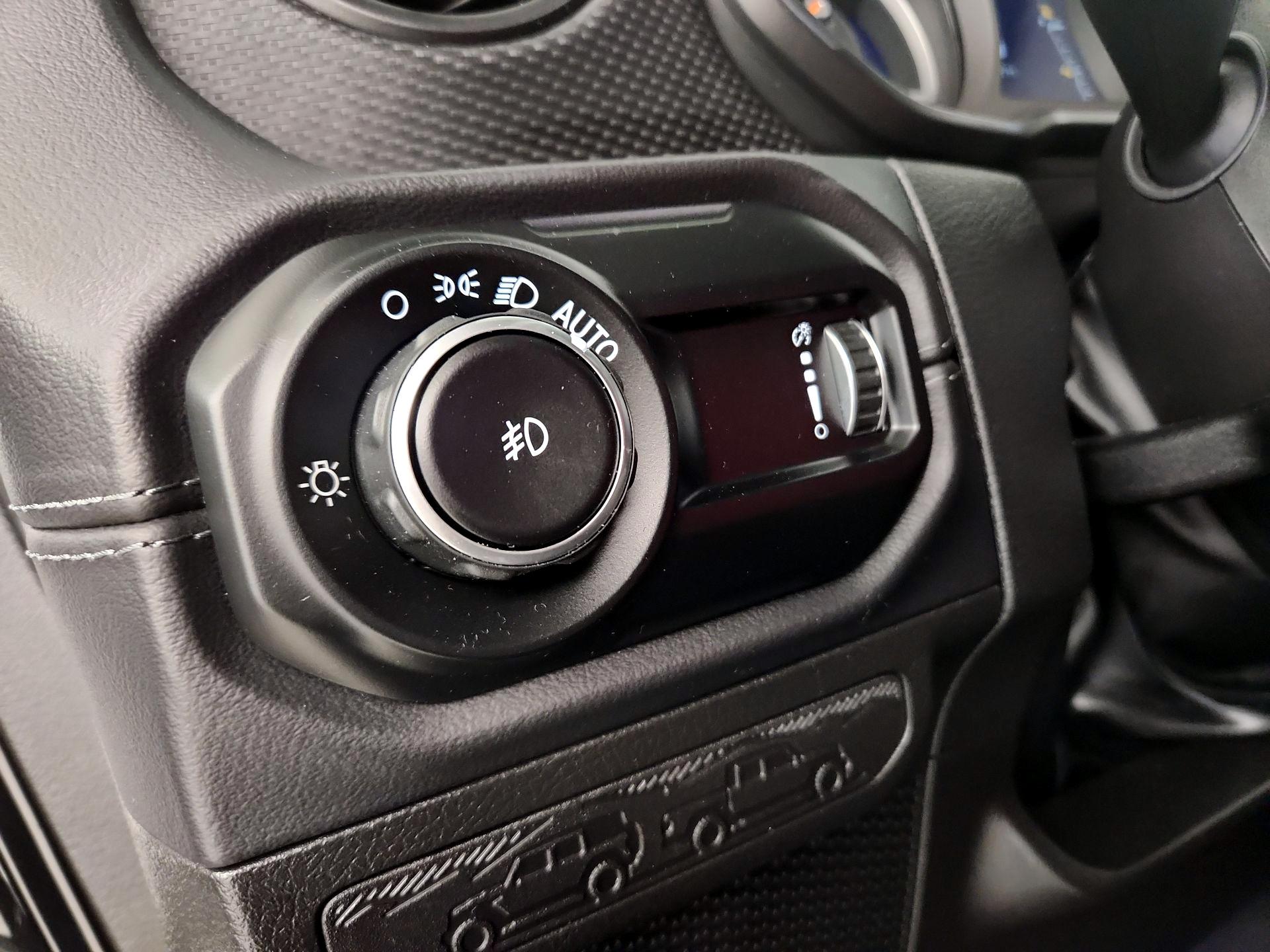 Thumbnail: 2025 Jeep Wrangler - 13