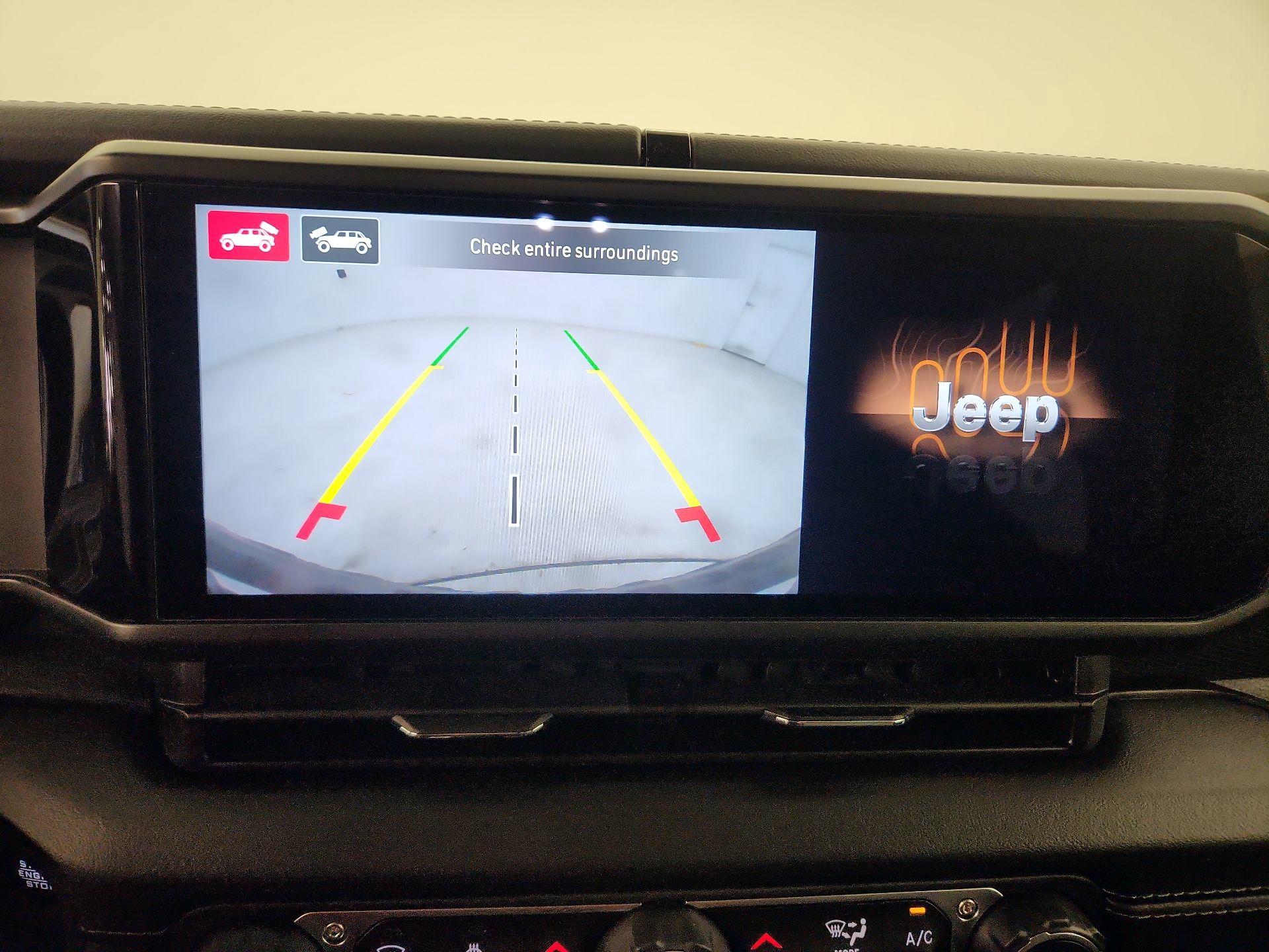 Thumbnail: 2025 Jeep Wrangler - 15