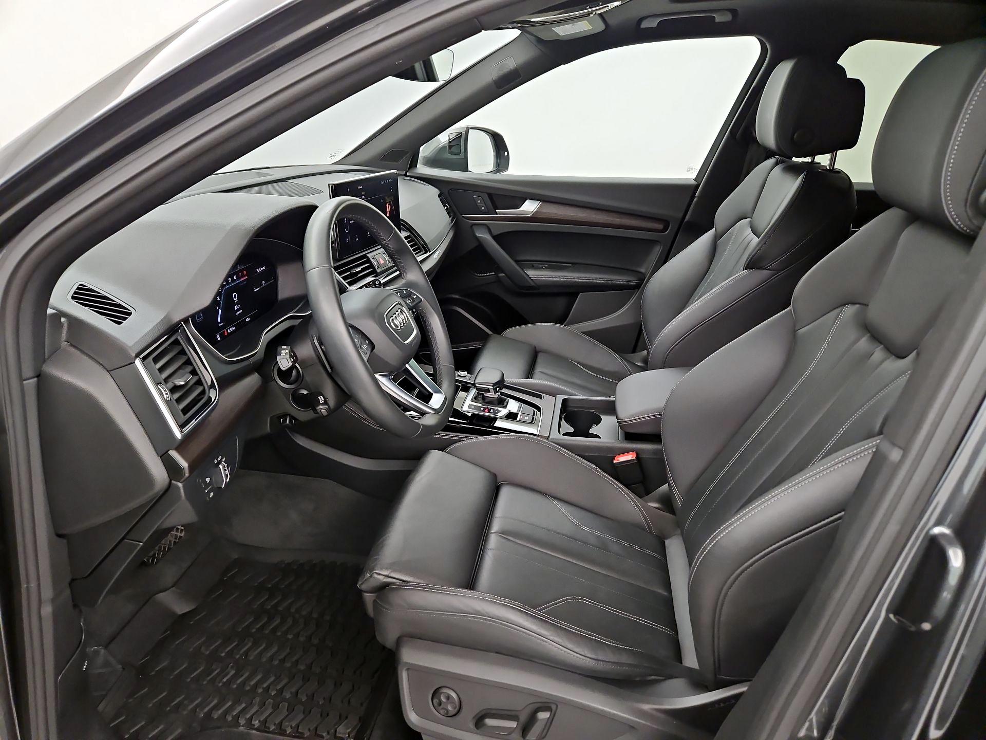 Thumbnail: 2023 Audi Q5 - 11