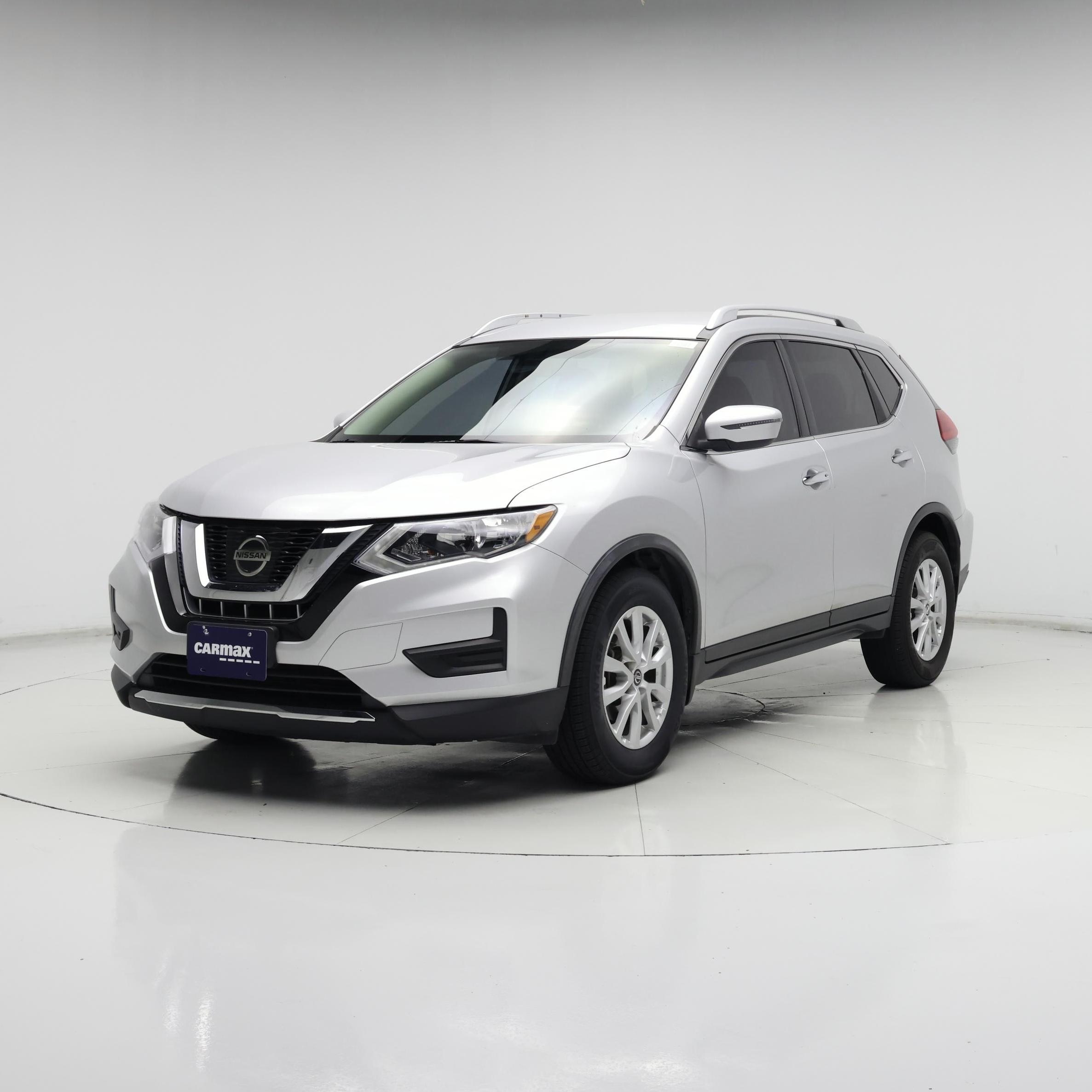 Thumbnail: 2017 Nissan Rogue - 4
