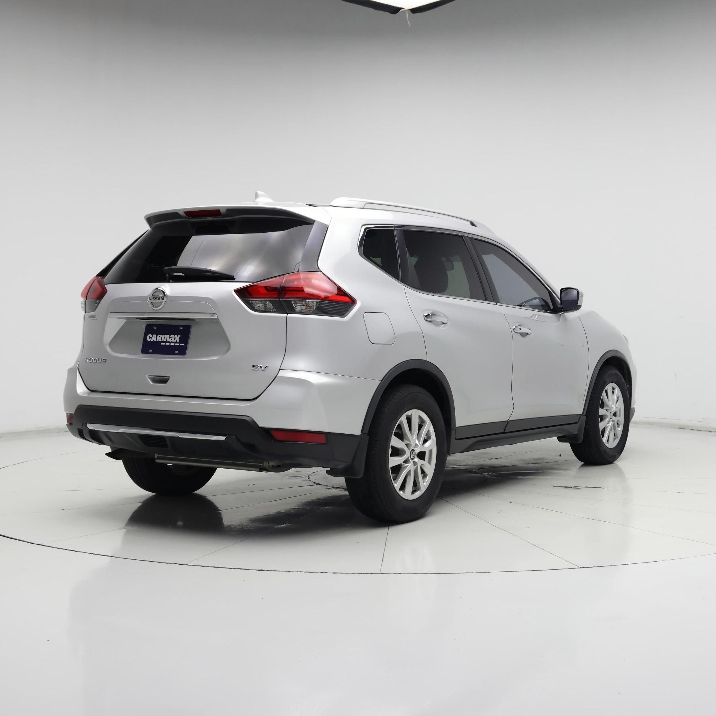 Thumbnail: 2017 Nissan Rogue - 8