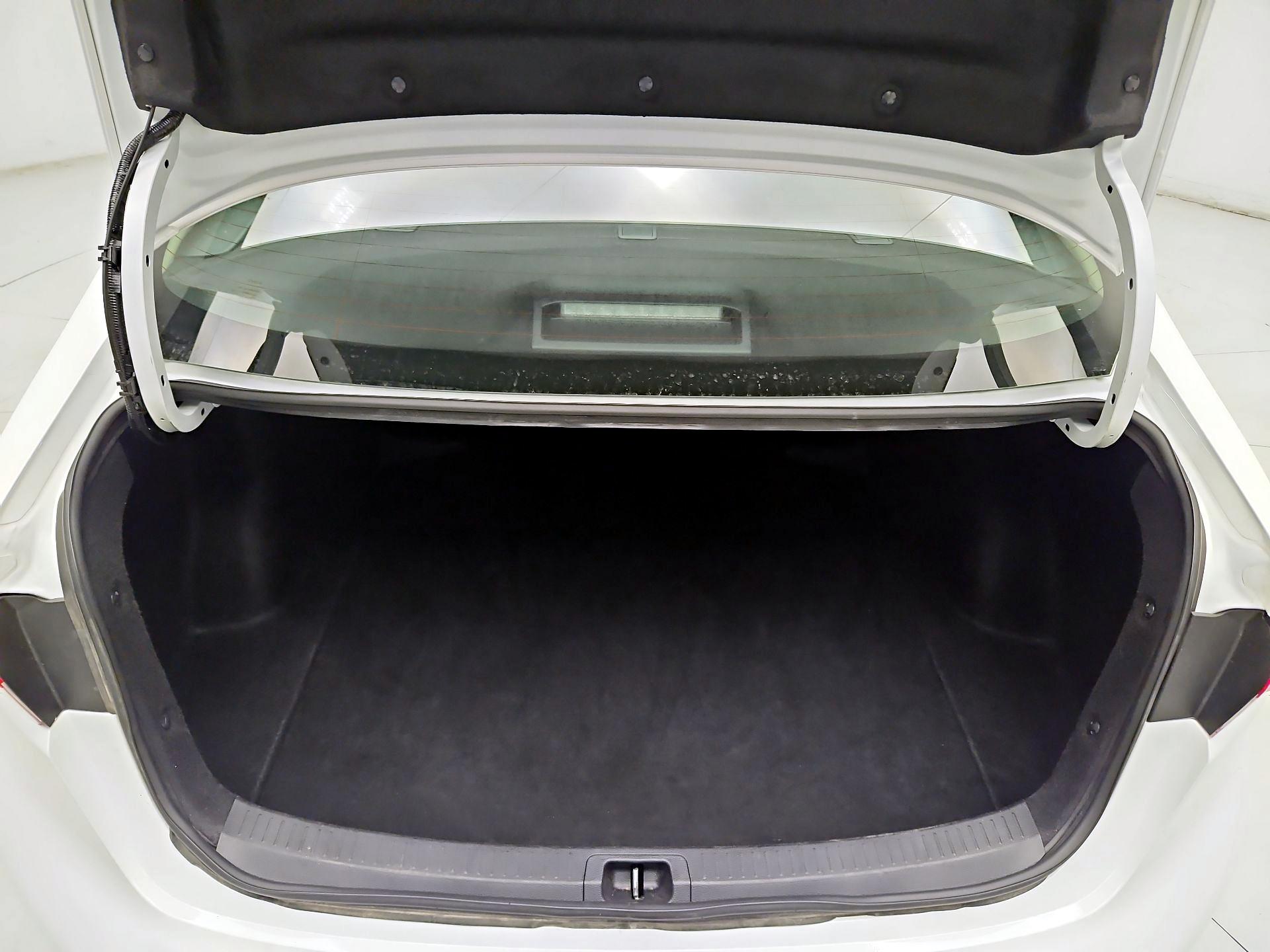 Thumbnail: 2024 Toyota Corolla - 18