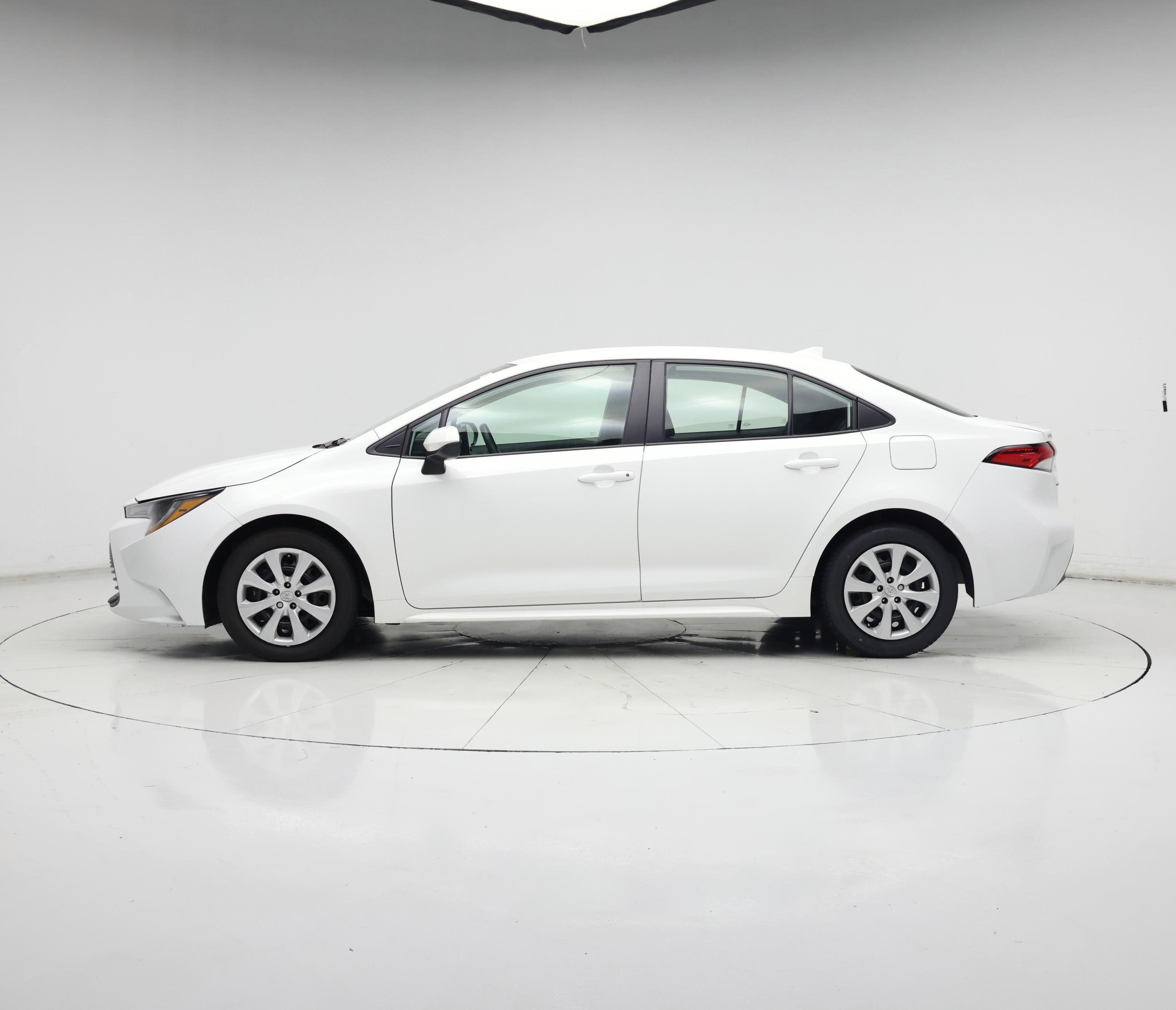 Thumbnail: 2024 Toyota Corolla - 3