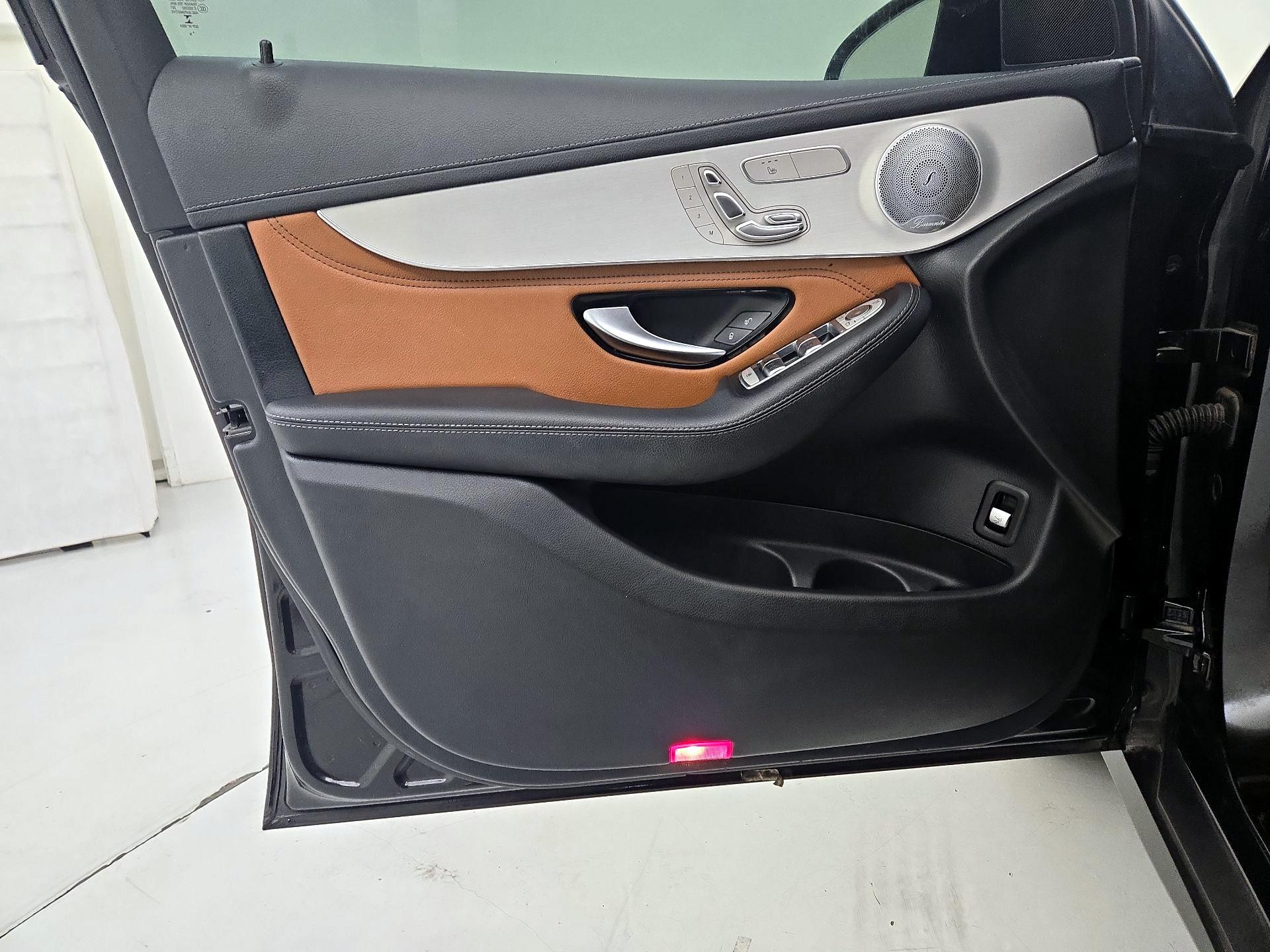 Thumbnail: 2019 Mercedes-Benz GLC - 12