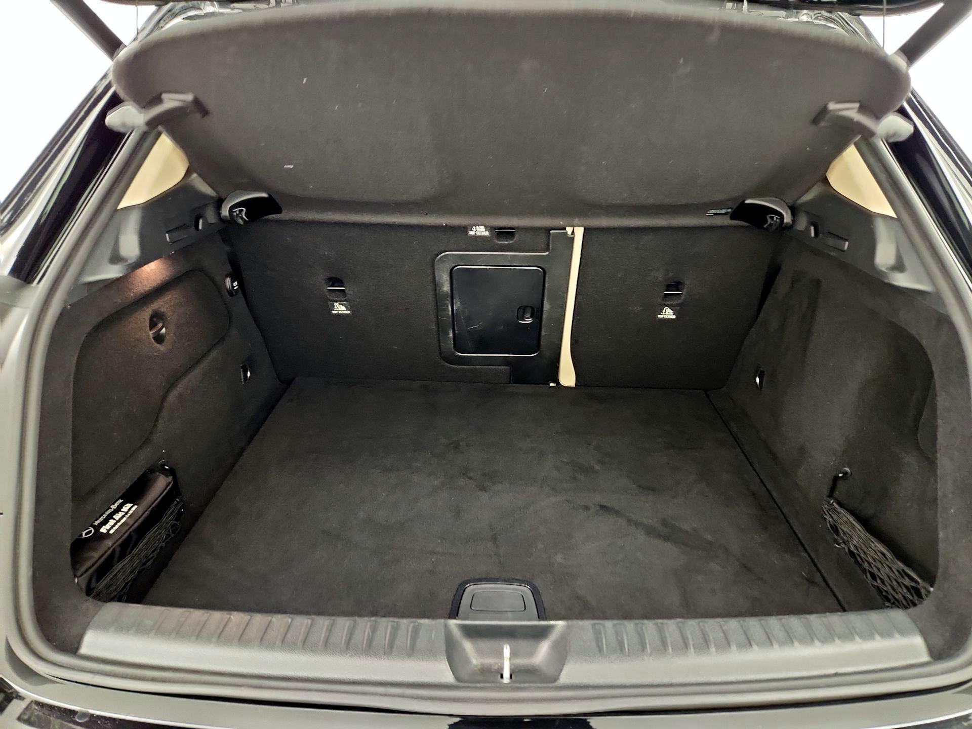 Thumbnail: 2015 Mercedes-Benz GLA - 20