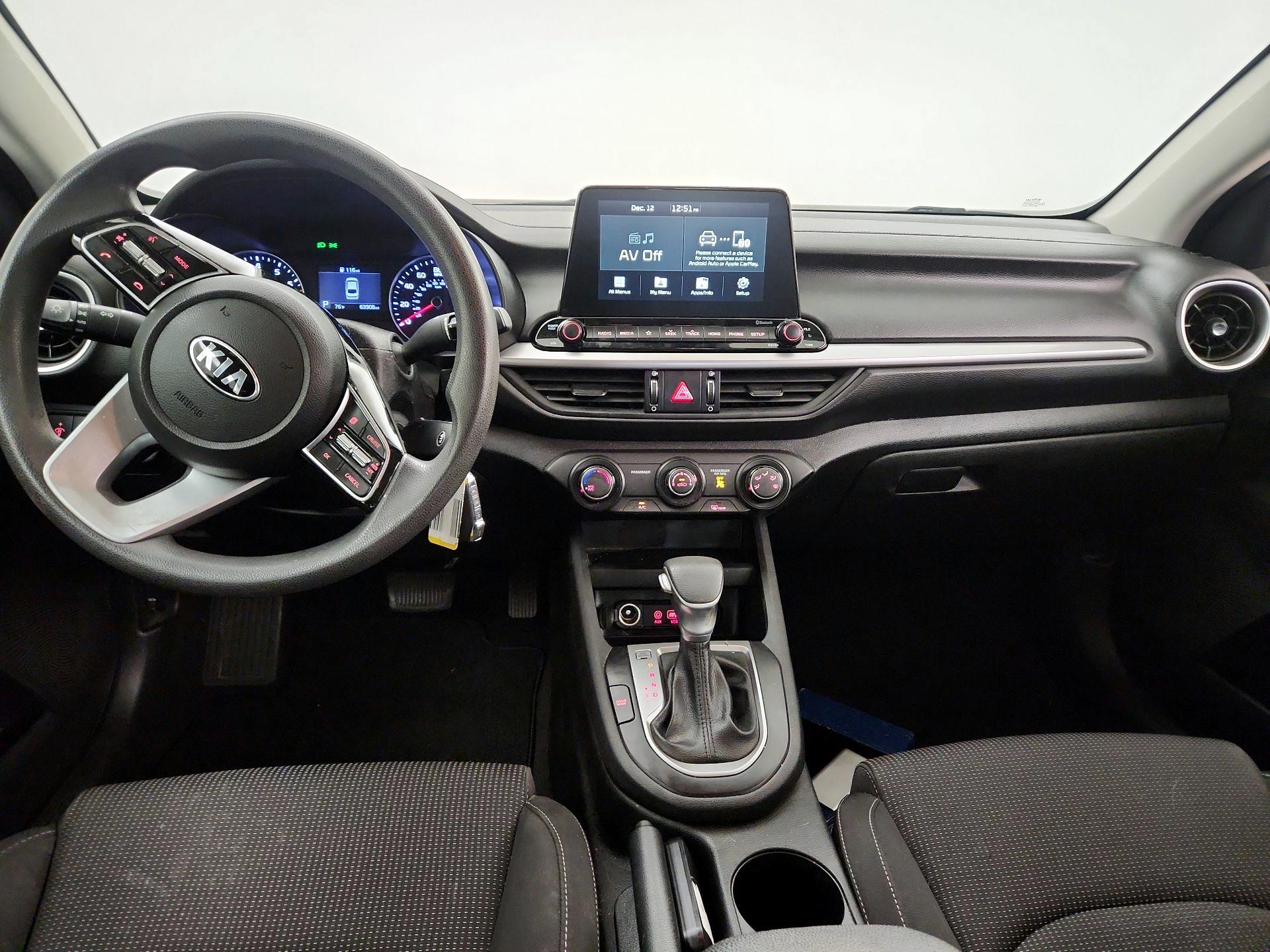 Thumbnail: 2020 Kia Forte - 9