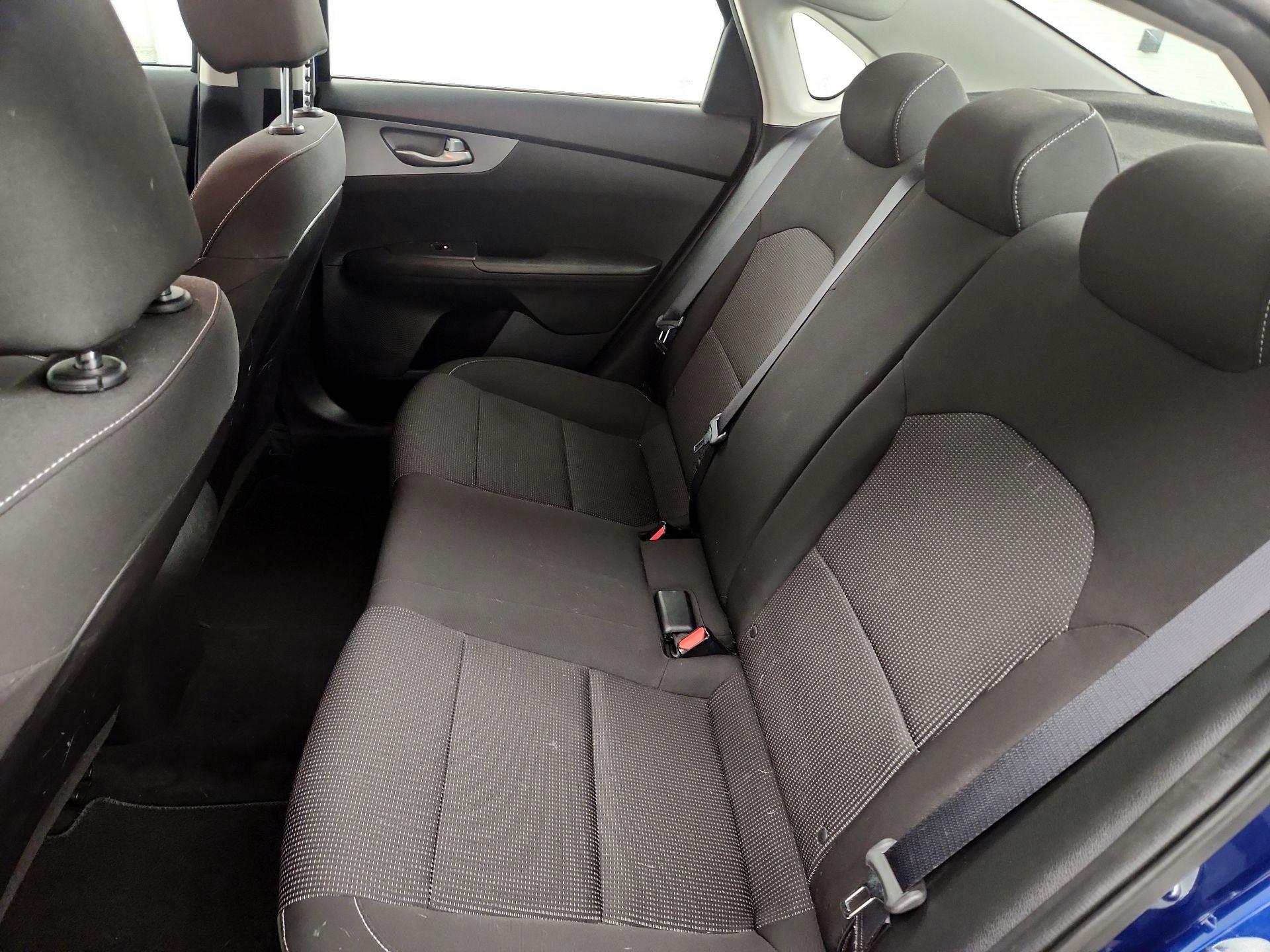 Thumbnail: 2020 Kia Forte - 19