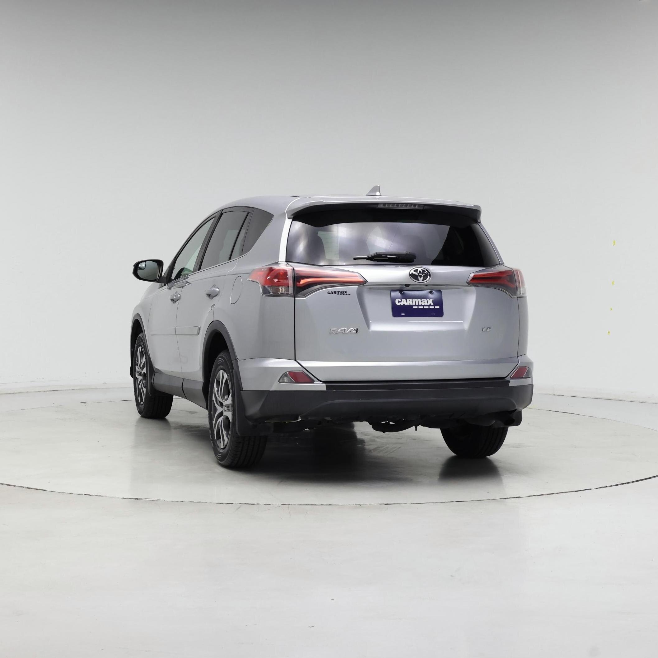 Thumbnail: 2018 Toyota RAV4 - 6