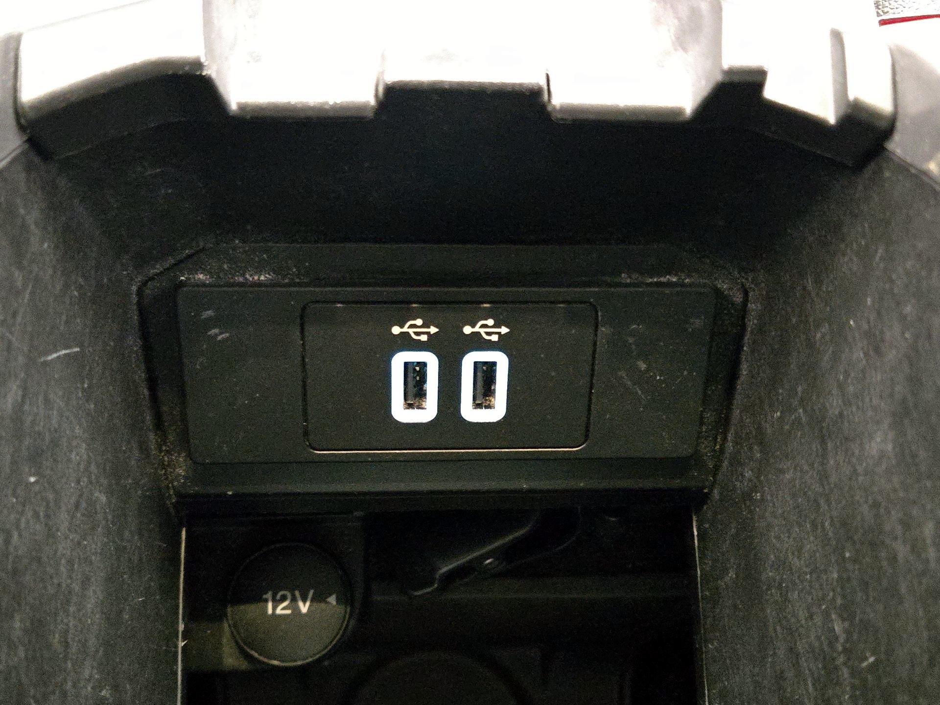 Thumbnail: 2016 Ford Escape - 18